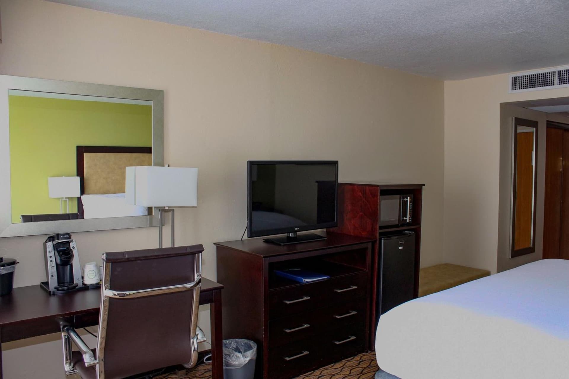 Holiday Inn Corpus Christi Downtown Marina by IHG gallery photo in Corpus Christi, TX — image 25