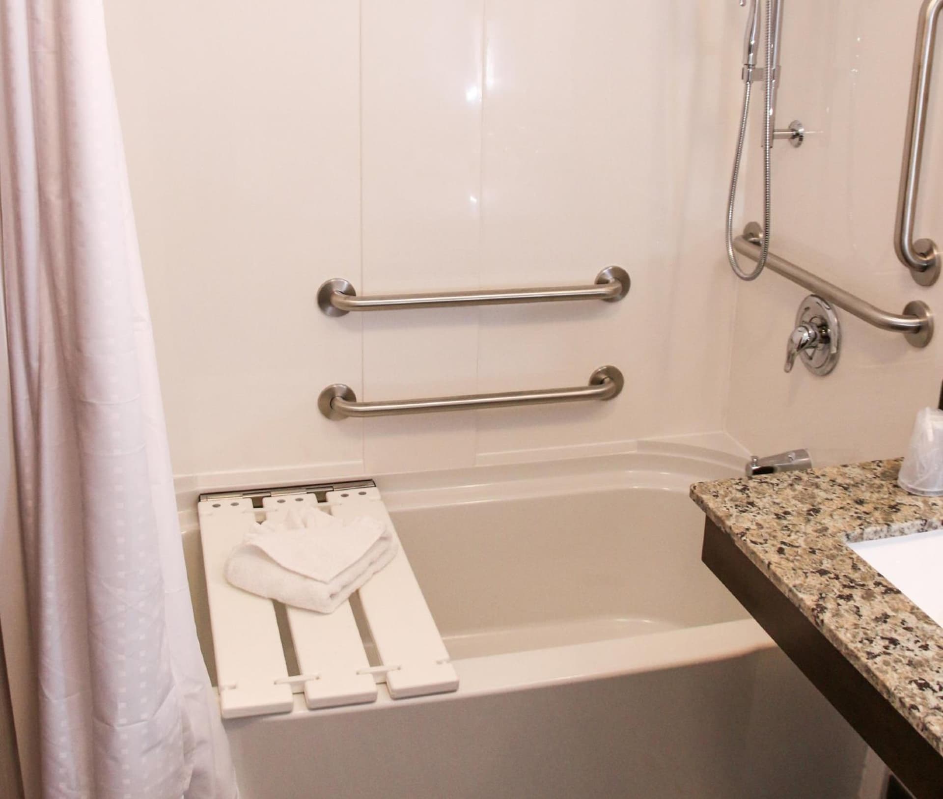 Holiday Inn & Suites Denver Tech Center-Centennial by IHG gallery photo in Centennial, CO — image 26