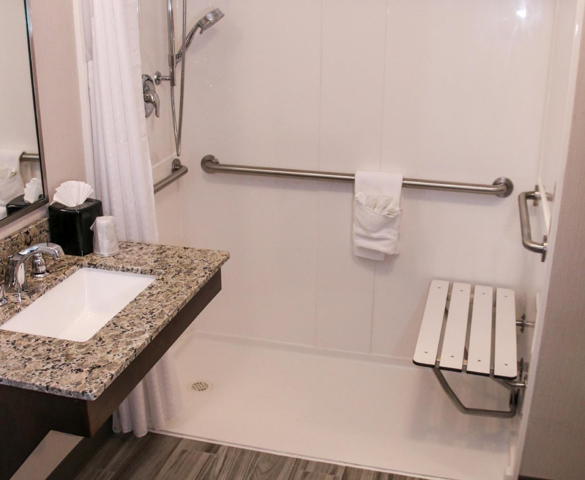 Holiday Inn & Suites Denver Tech Center-Centennial by IHG gallery photo in Centennial, CO — image 11
