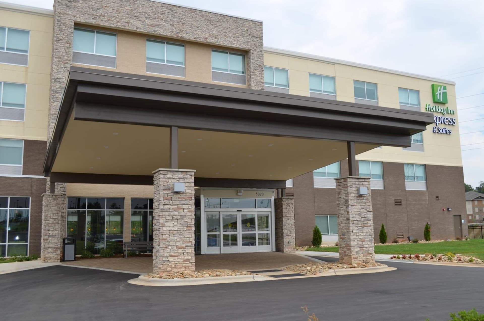 Holiday Inn Express & Suites - Charlotte NE - University Area by IHG gallery photo in Charlotte, NC — image 38