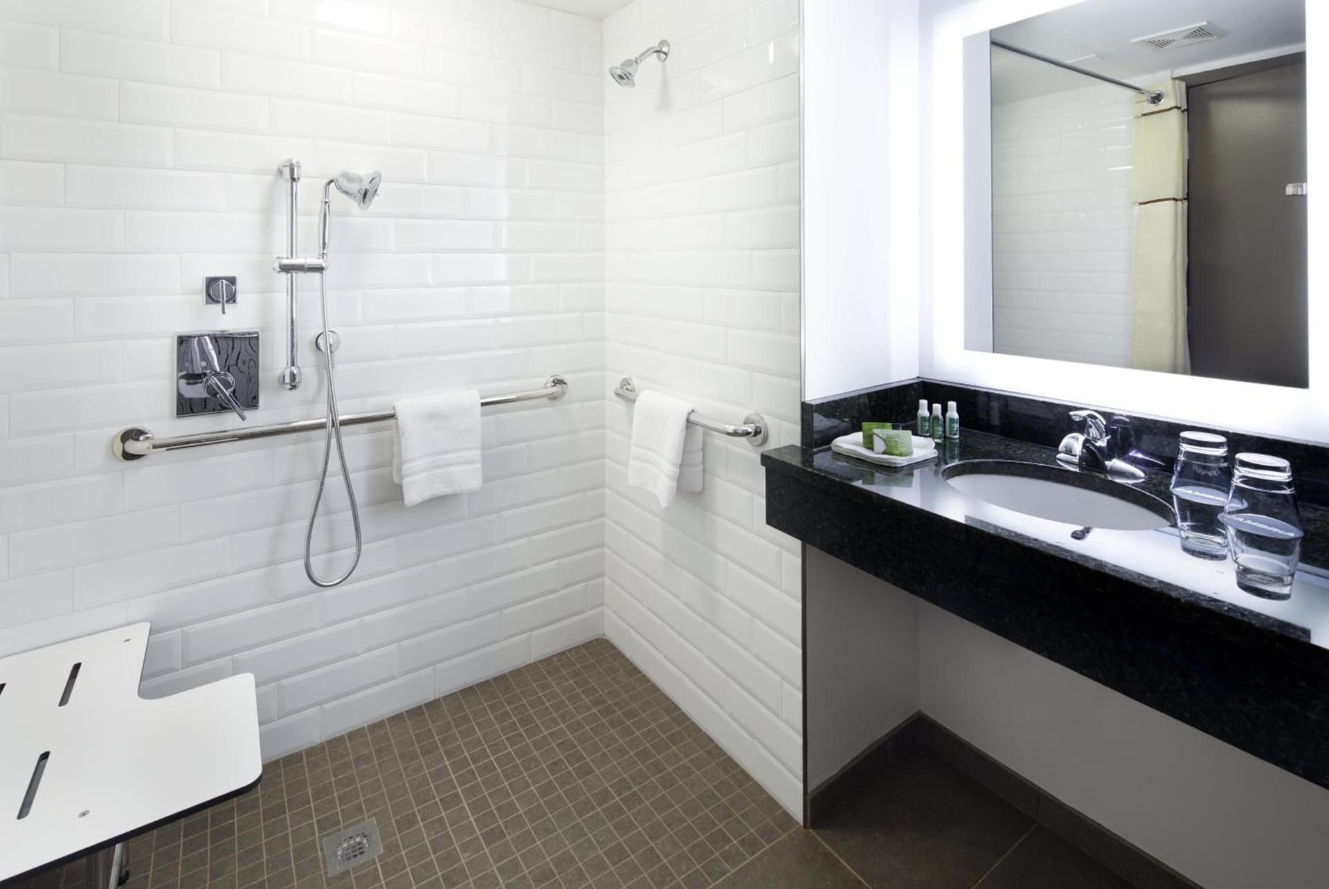 The Lodge at Duke Medical Center gallery photo in Durham, NC — image 18