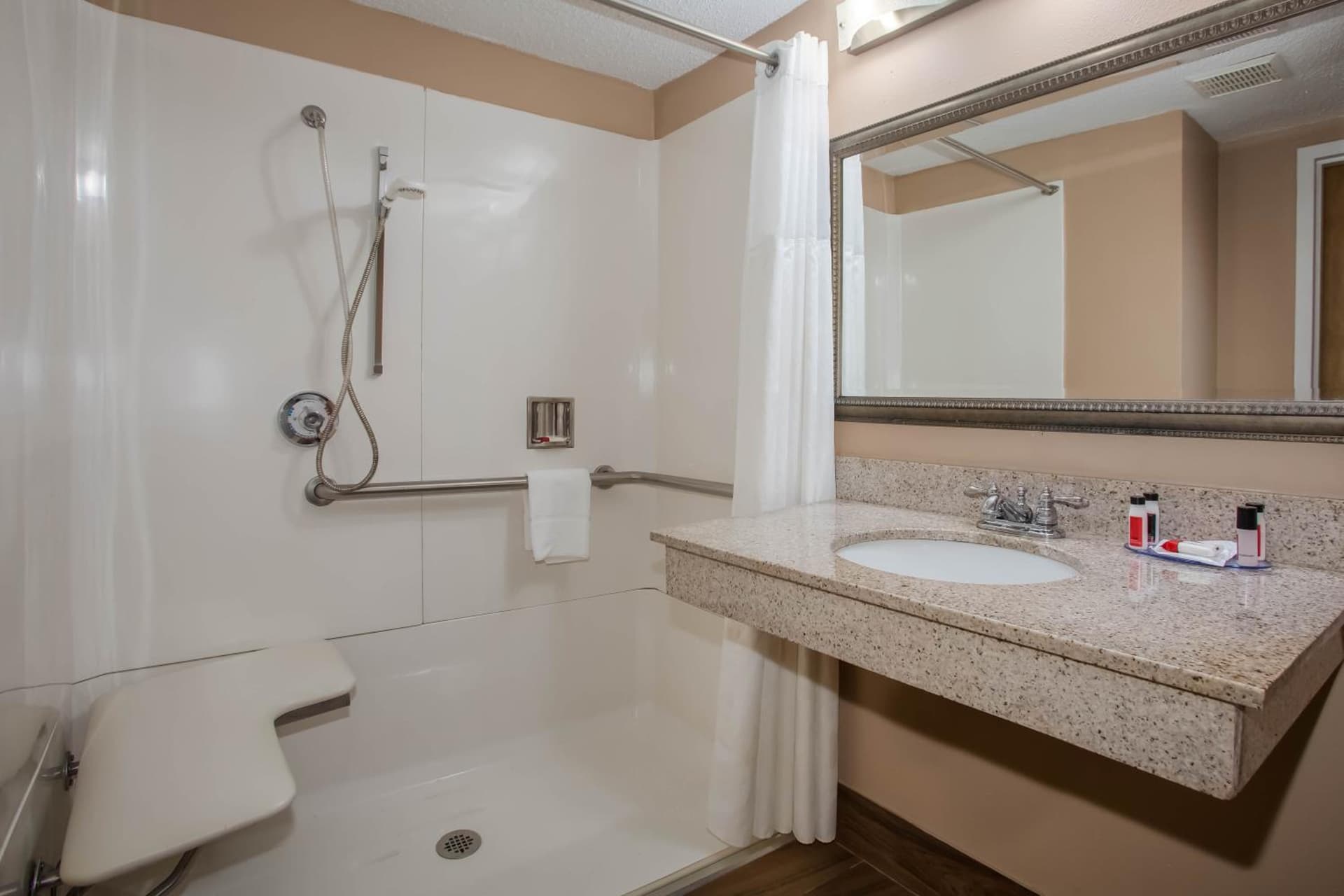 Sonesta Select Hotels Statesville gallery photo in Statesville, NC — image 18