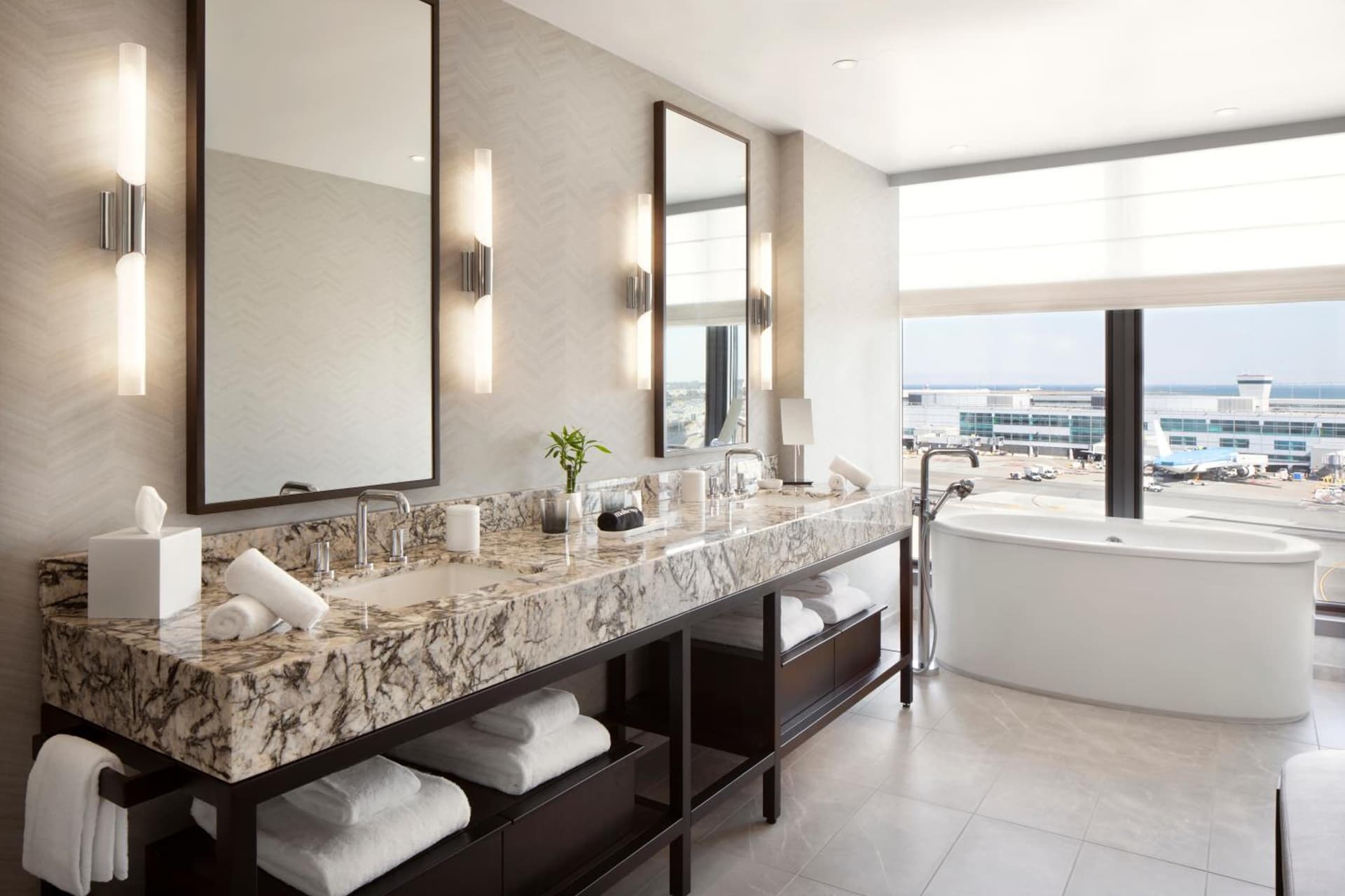 Grand Hyatt at SFO gallery photo in Millbrae, CA — image 23