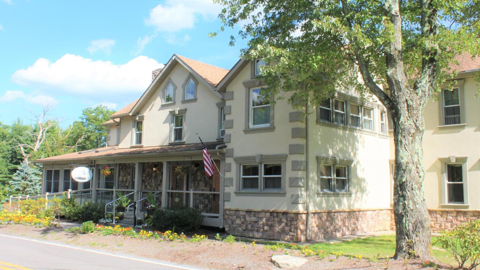 Woodfield Manor - A Sundance Vacations Property gallery photo in Cresco, PA — image 56