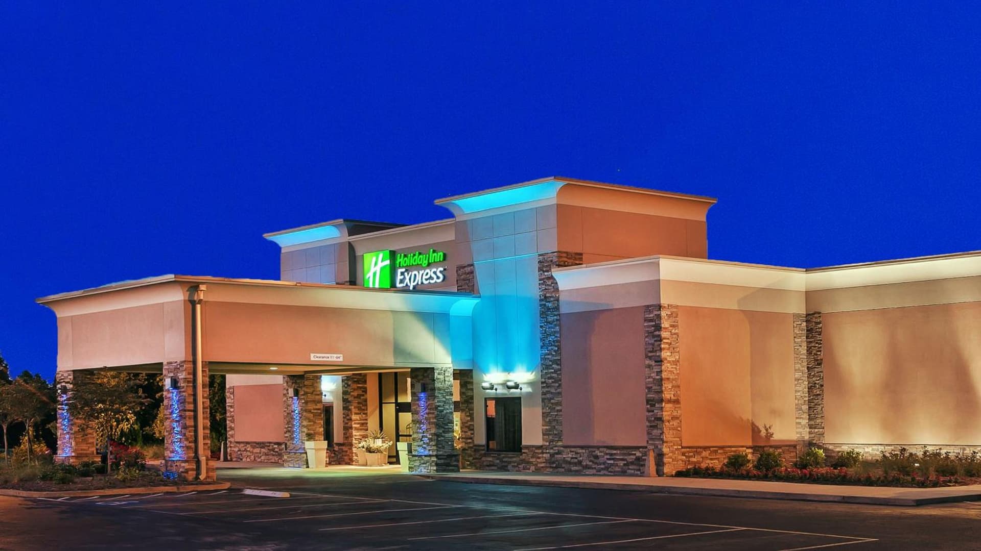 Holiday Inn Express Little Rock-Airport by IHG featured exterior or lobby in Little Rock, AR — similar hotel