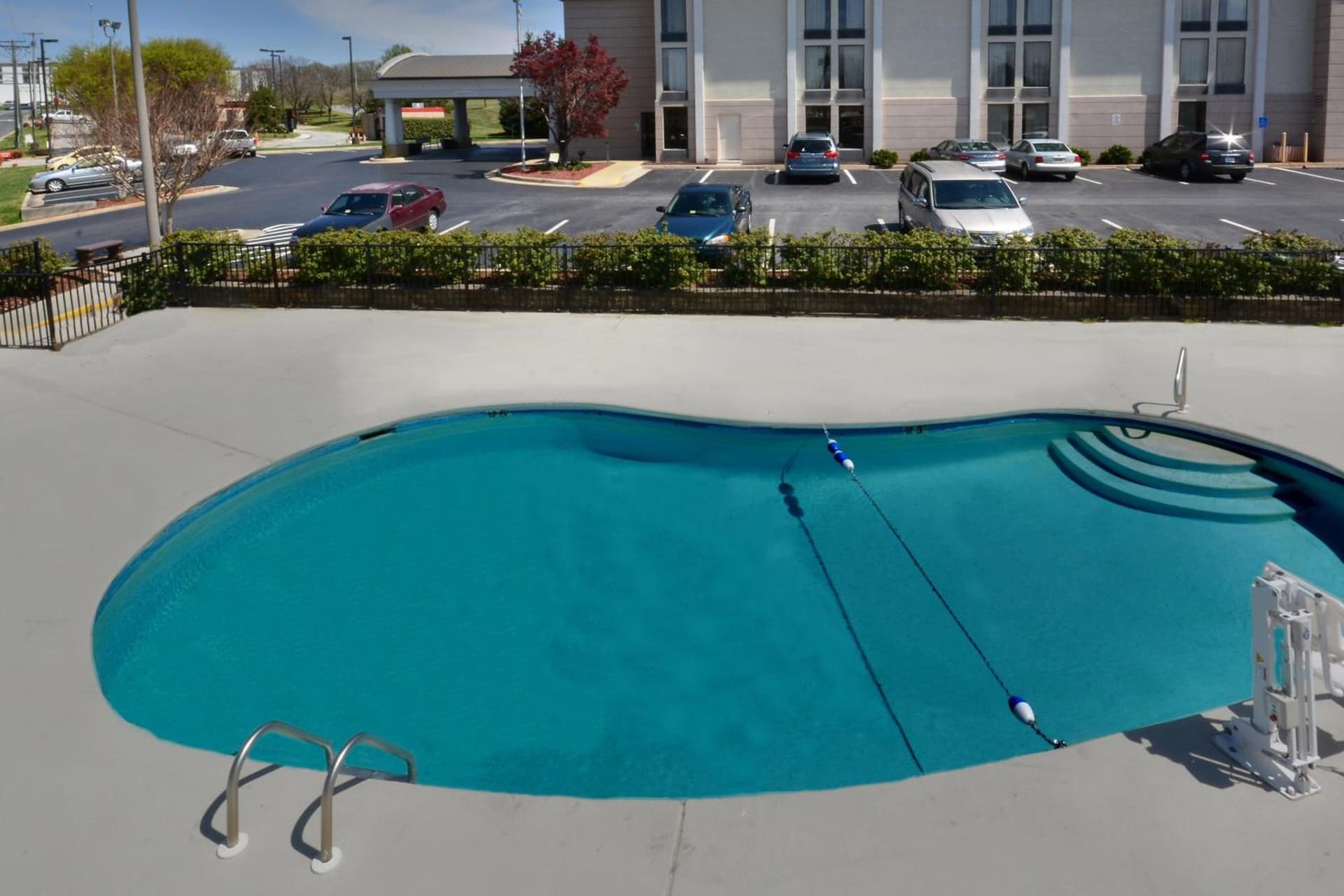 Holiday Inn Express Lynchburg by IHG property views in Lynchburg, VA — gallery photo 3