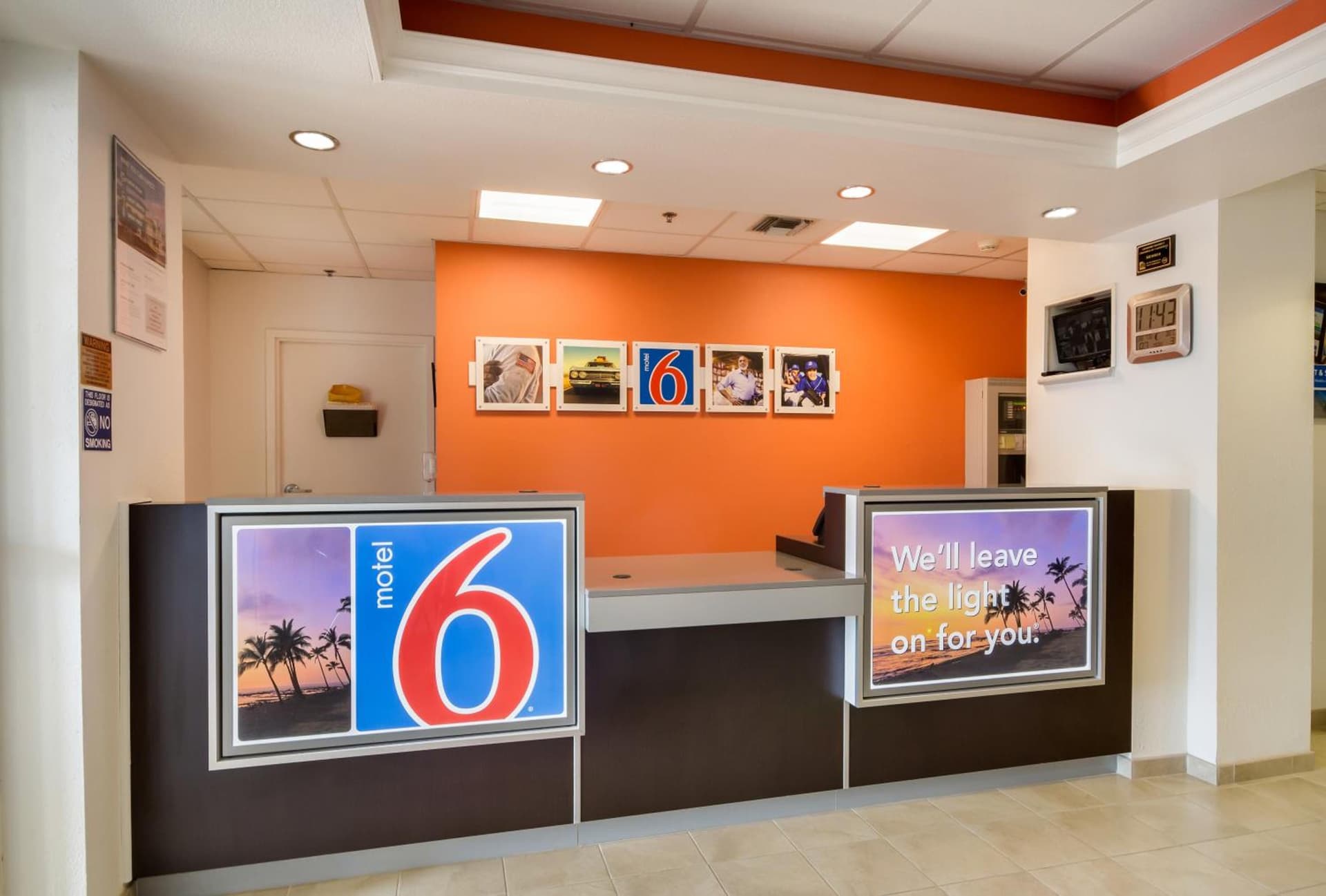 Howard Johnson by Wyndham Lemoore Near Naval Air Station gallery photo in Lemoore, CA — image 43