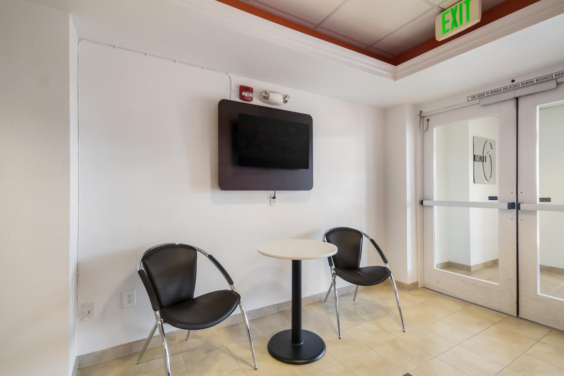 Howard Johnson by Wyndham Lemoore Near Naval Air Station gallery photo in Lemoore, CA — image 30