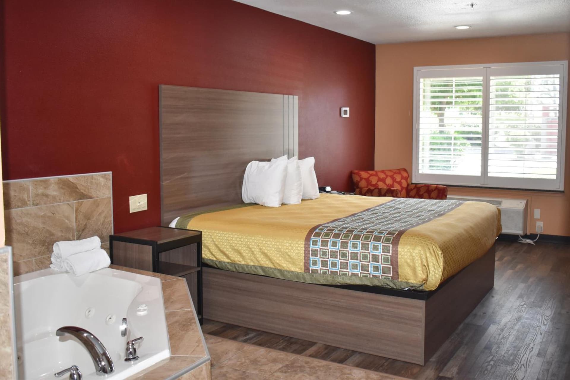 Baymont by Wyndham Manteca interior in Manteca, CA — gallery photo 2