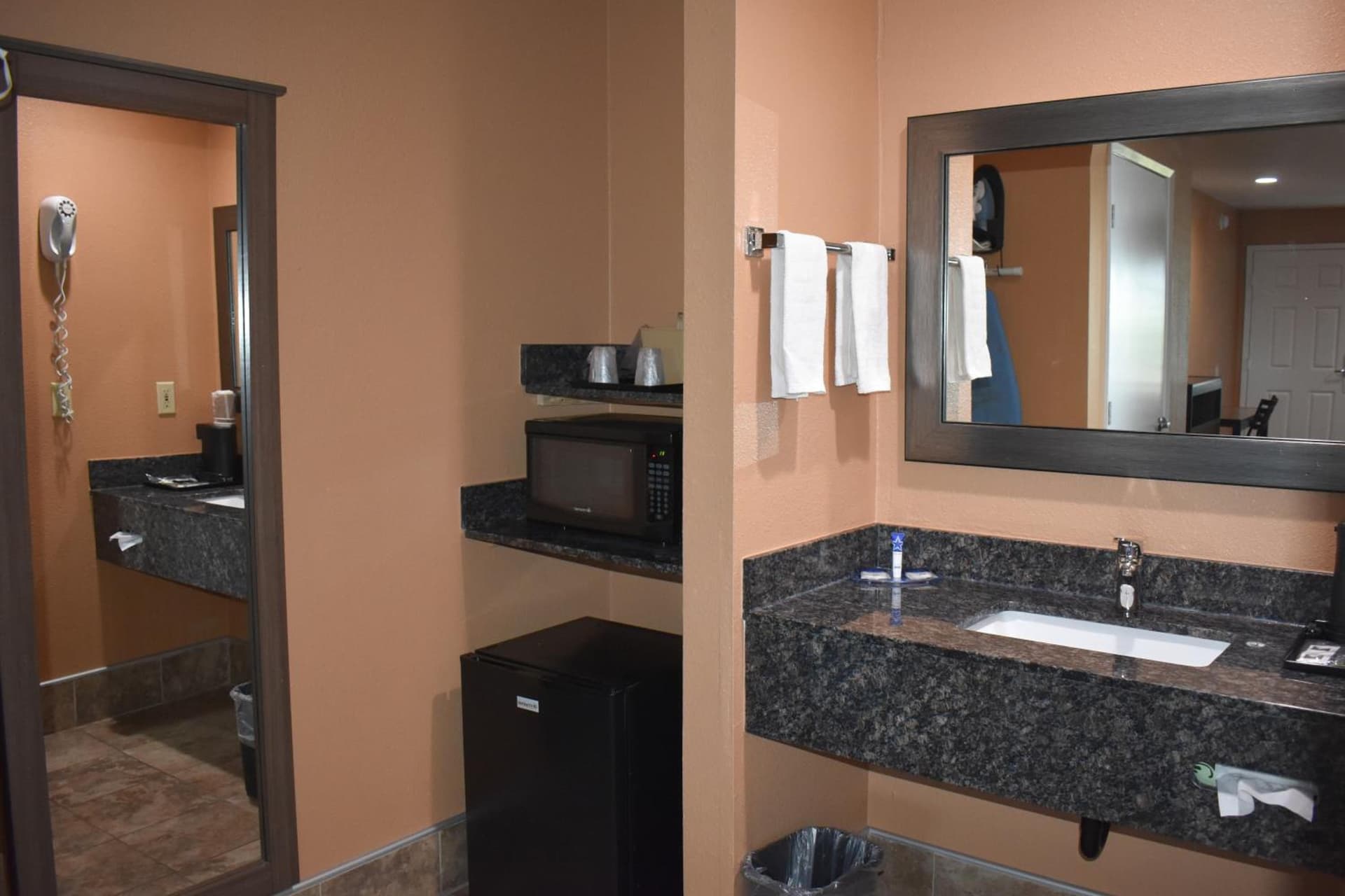 Baymont by Wyndham Manteca gallery photo in Manteca, CA — image 16