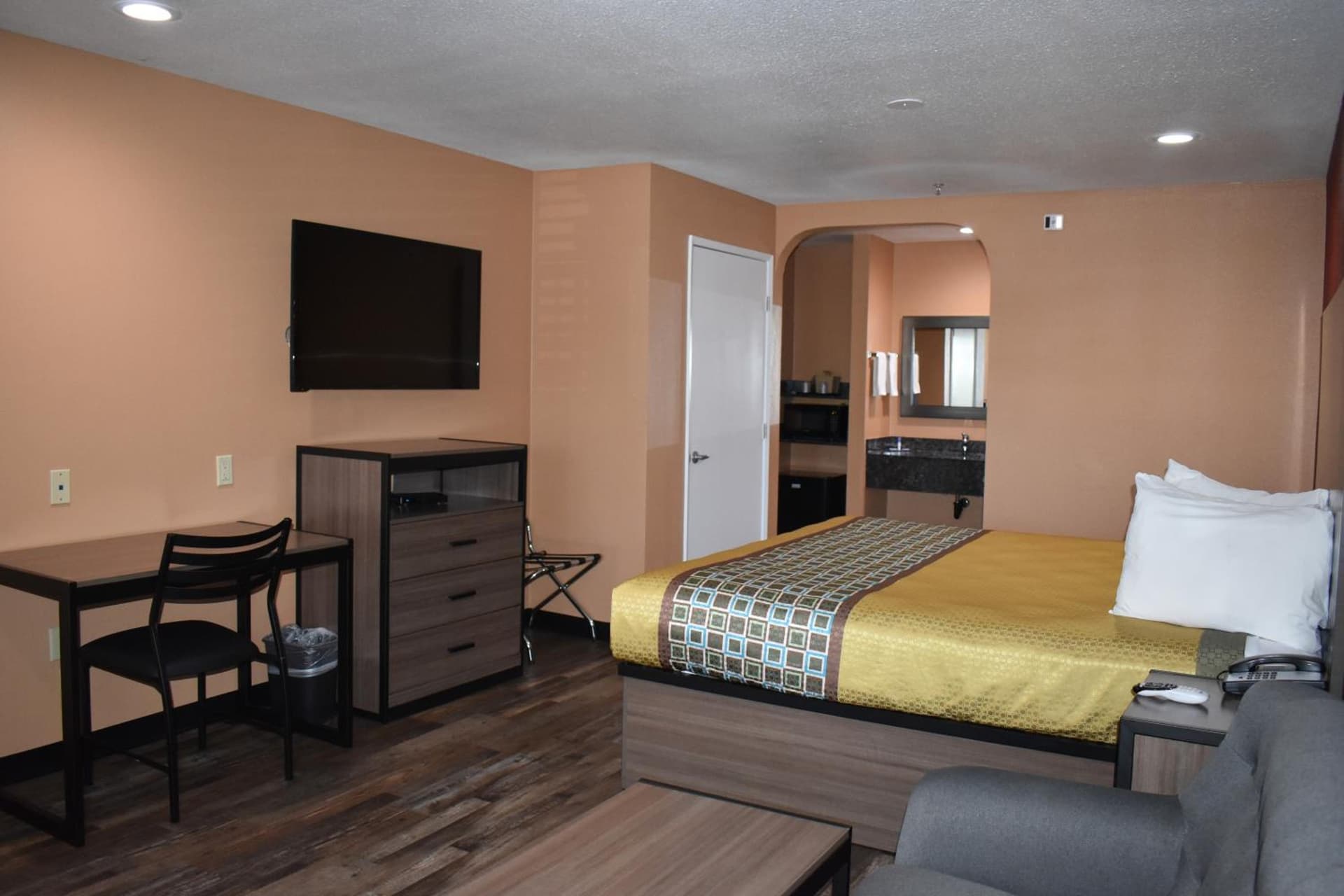 Baymont by Wyndham Manteca gallery photo in Manteca, CA — image 14