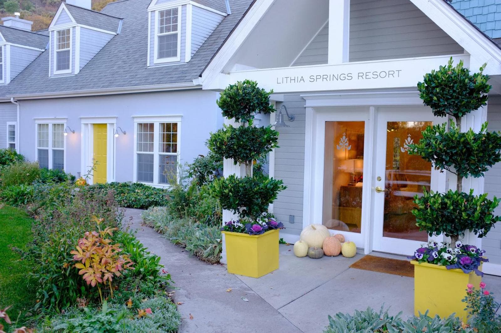 Lithia Springs Resort featured exterior or lobby in Ashland, OR — similar hotel