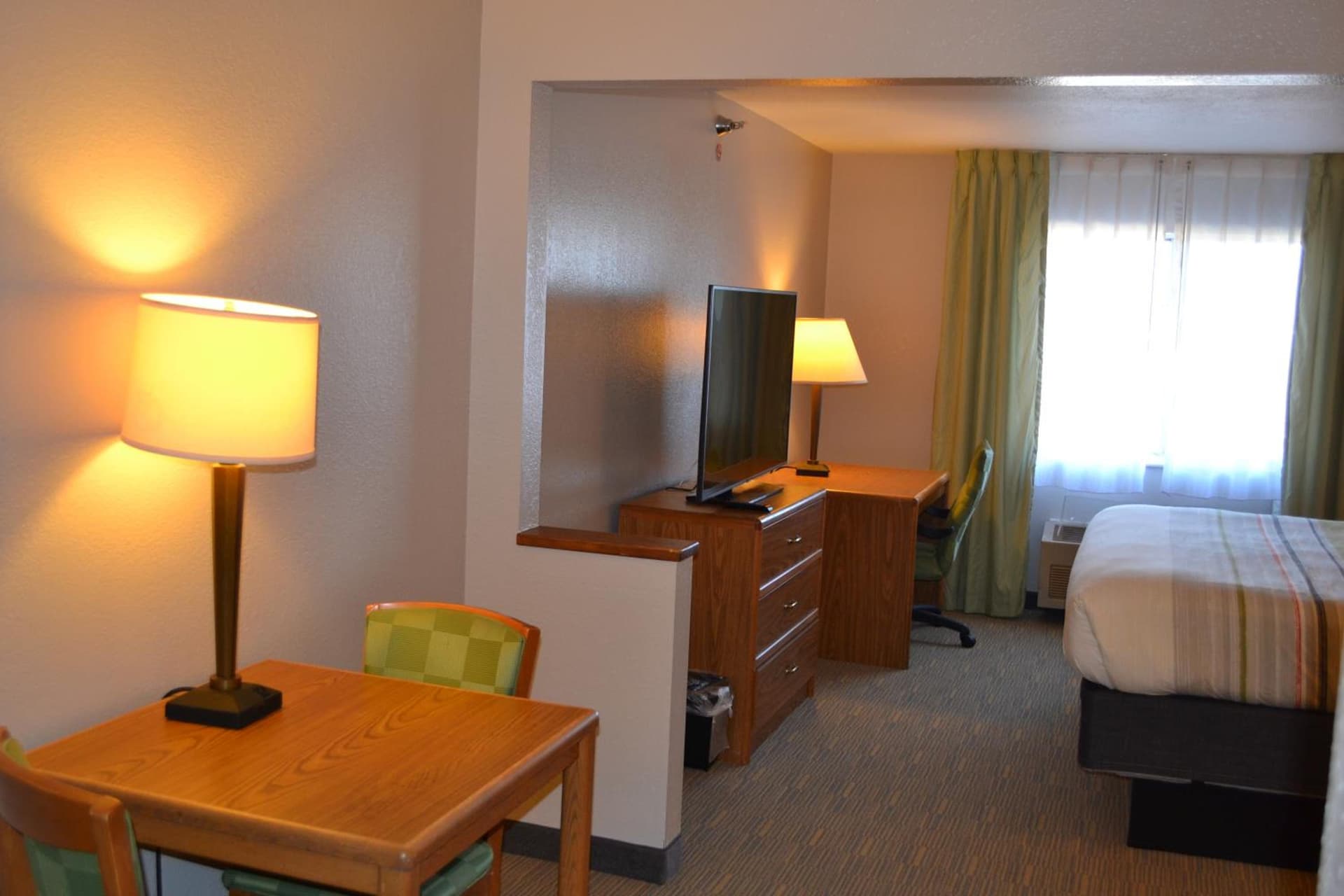 Country Inn & Suites by Radisson, Fairview Heights, IL gallery photo in Fairview Heights, IL — image 9