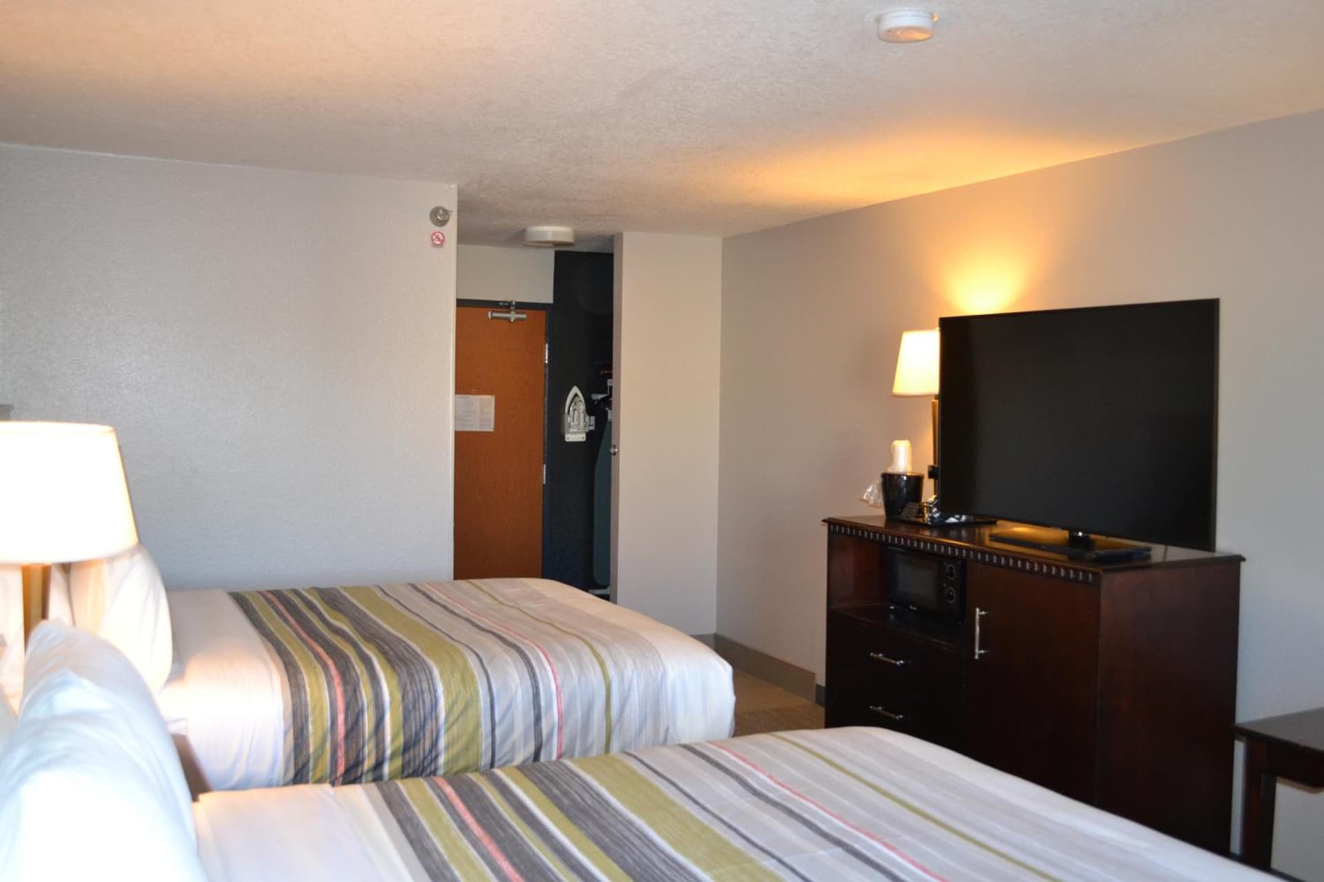 Country Inn & Suites by Radisson, Fairview Heights, IL gallery photo in Fairview Heights, IL — image 48