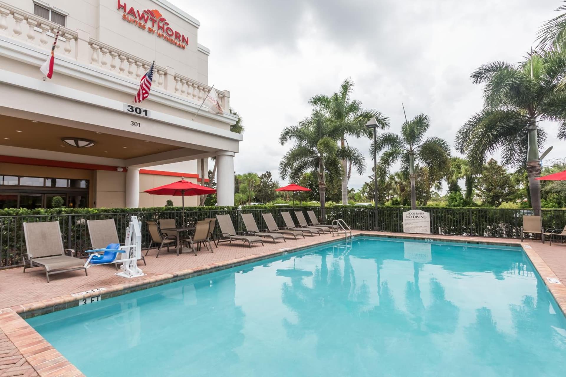 Hawthorn Extended Stay by Wyndham West Palm Beach Airport gallery photo in West Palm Beach, FL — image 5