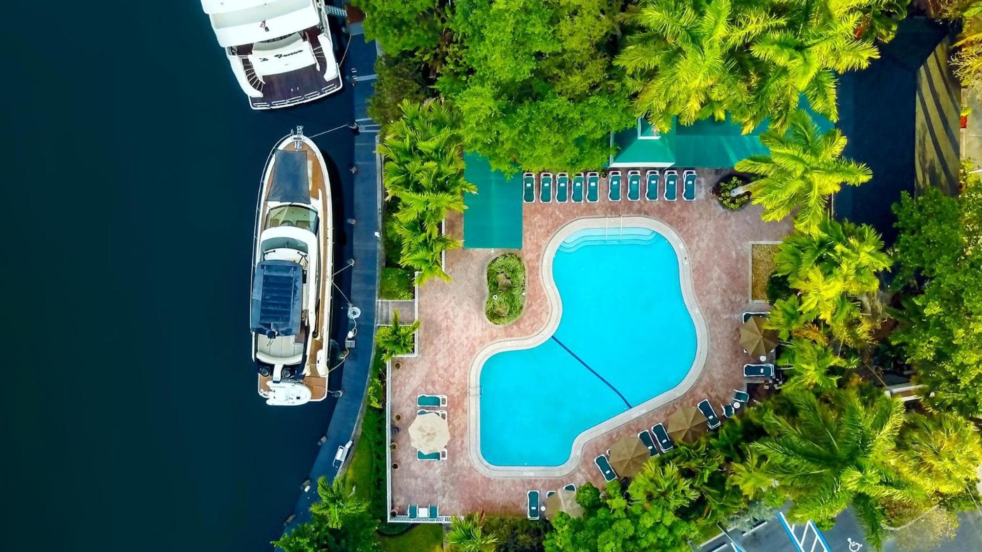Riverside Hotel interior in Fort Lauderdale, FL — gallery photo 2
