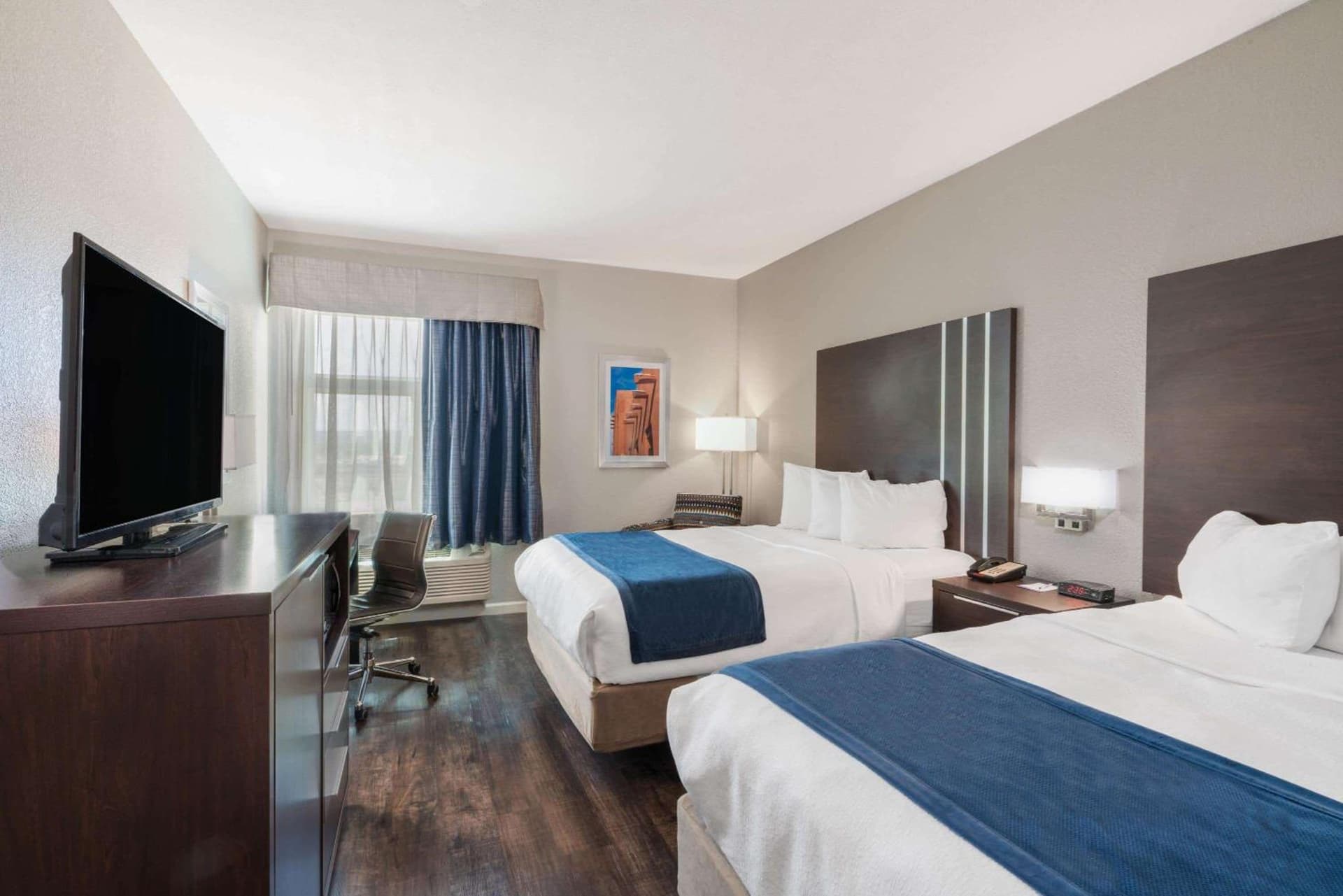 Baymont by Wyndham Albuquerque Airport gallery photo in Albuquerque, NM — image 32