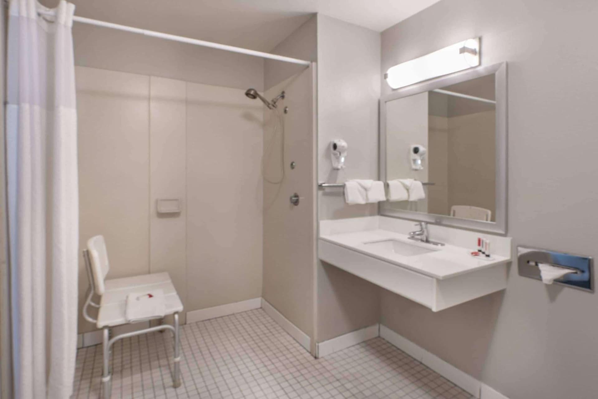 Baymont by Wyndham Albuquerque Airport gallery photo in Albuquerque, NM — image 26
