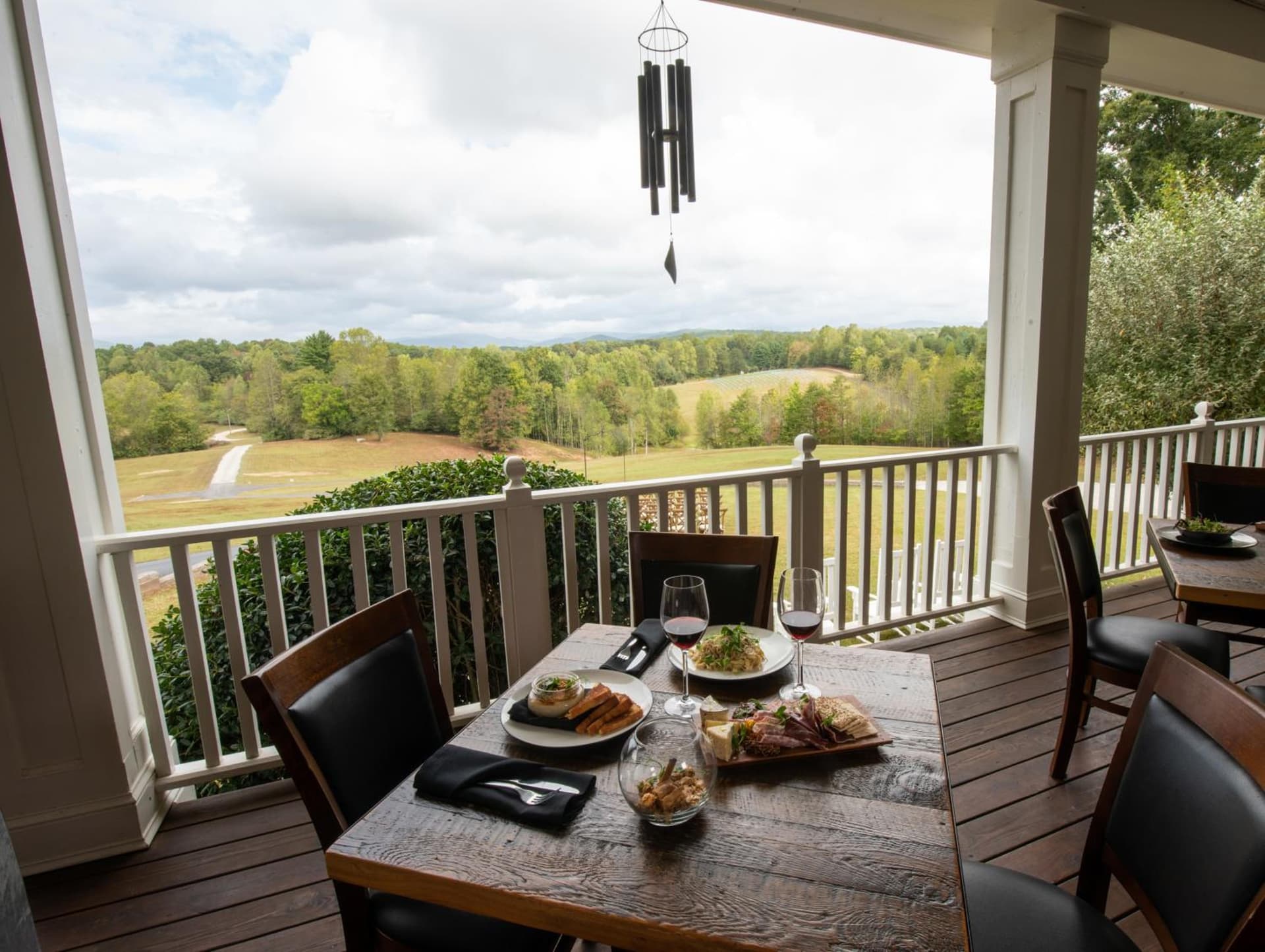 Dahlonega Resort and Vineyard gallery photo in Dahlonega, GA — image 60