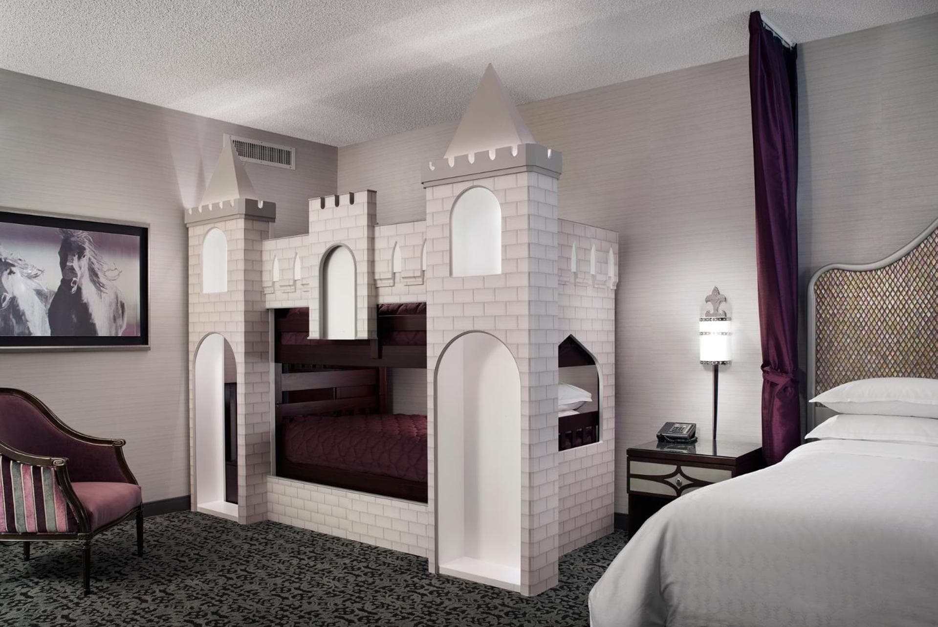 Anaheim Majestic Garden Hotel gallery photo in Anaheim, CA — image 31