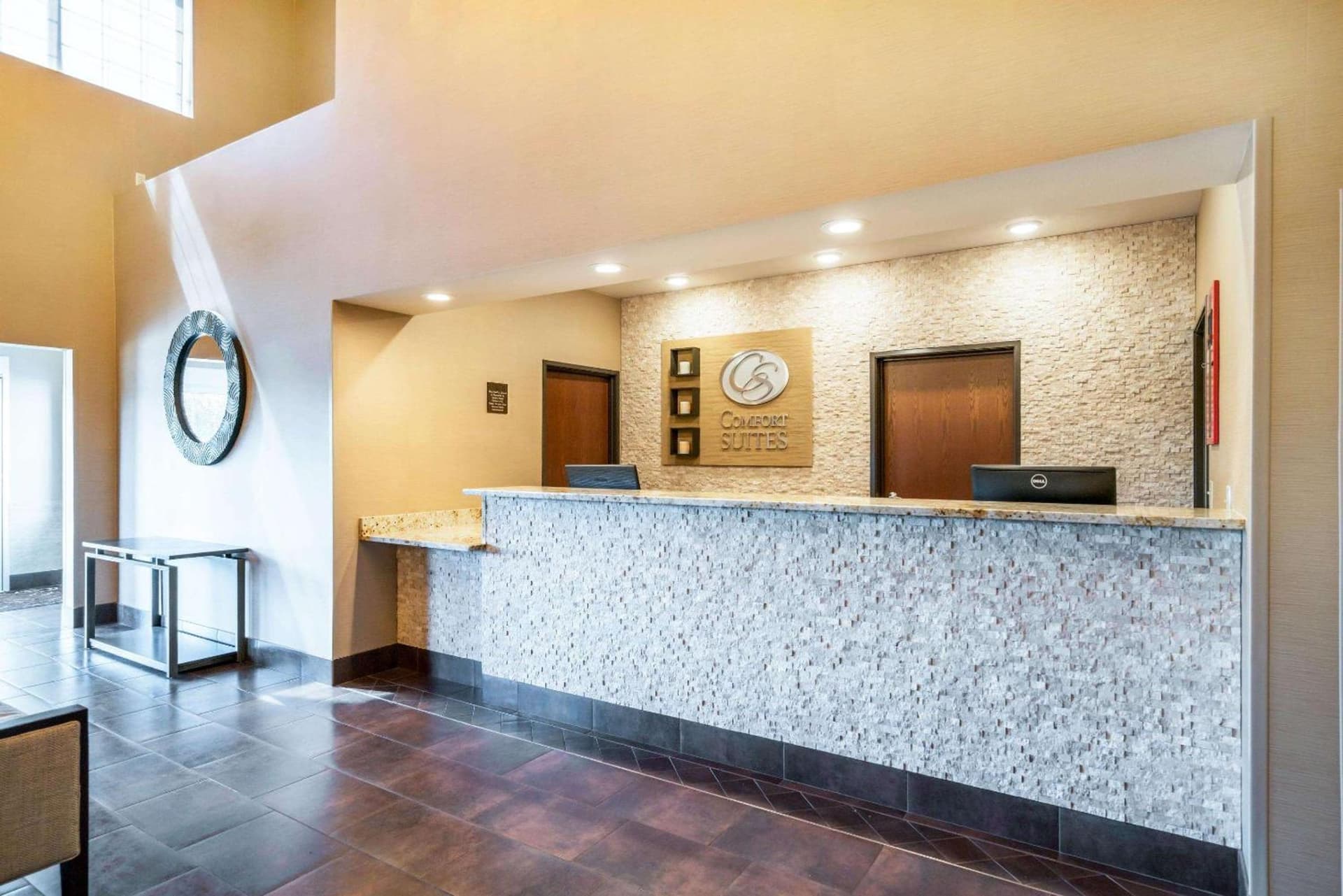 Comfort Suites Yakima interior in Yakima, WA — gallery photo 2