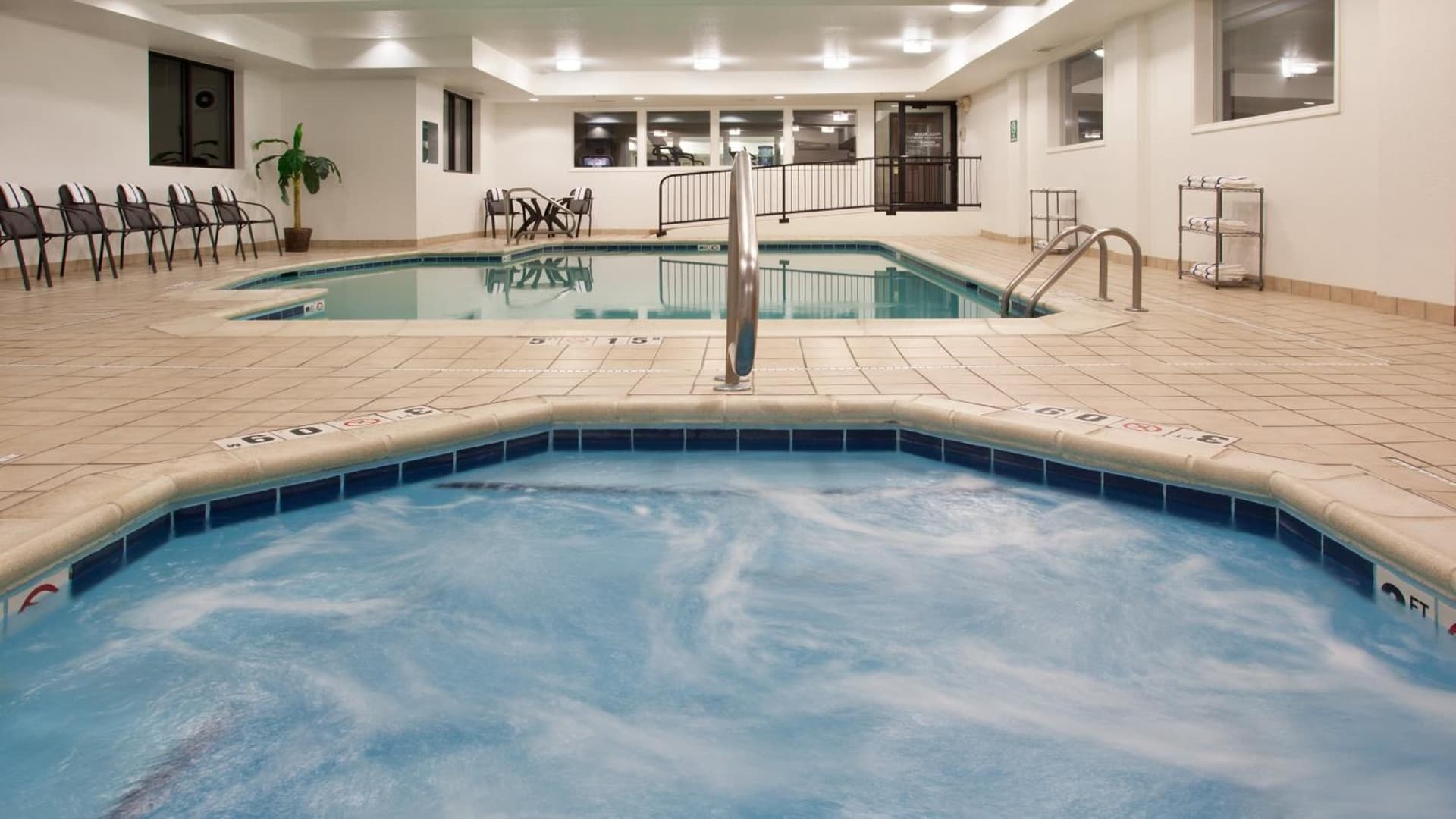Holiday Inn Express Grove City - Premium Outlet Mall by IHG gallery photo in Grove City, PA — image 42