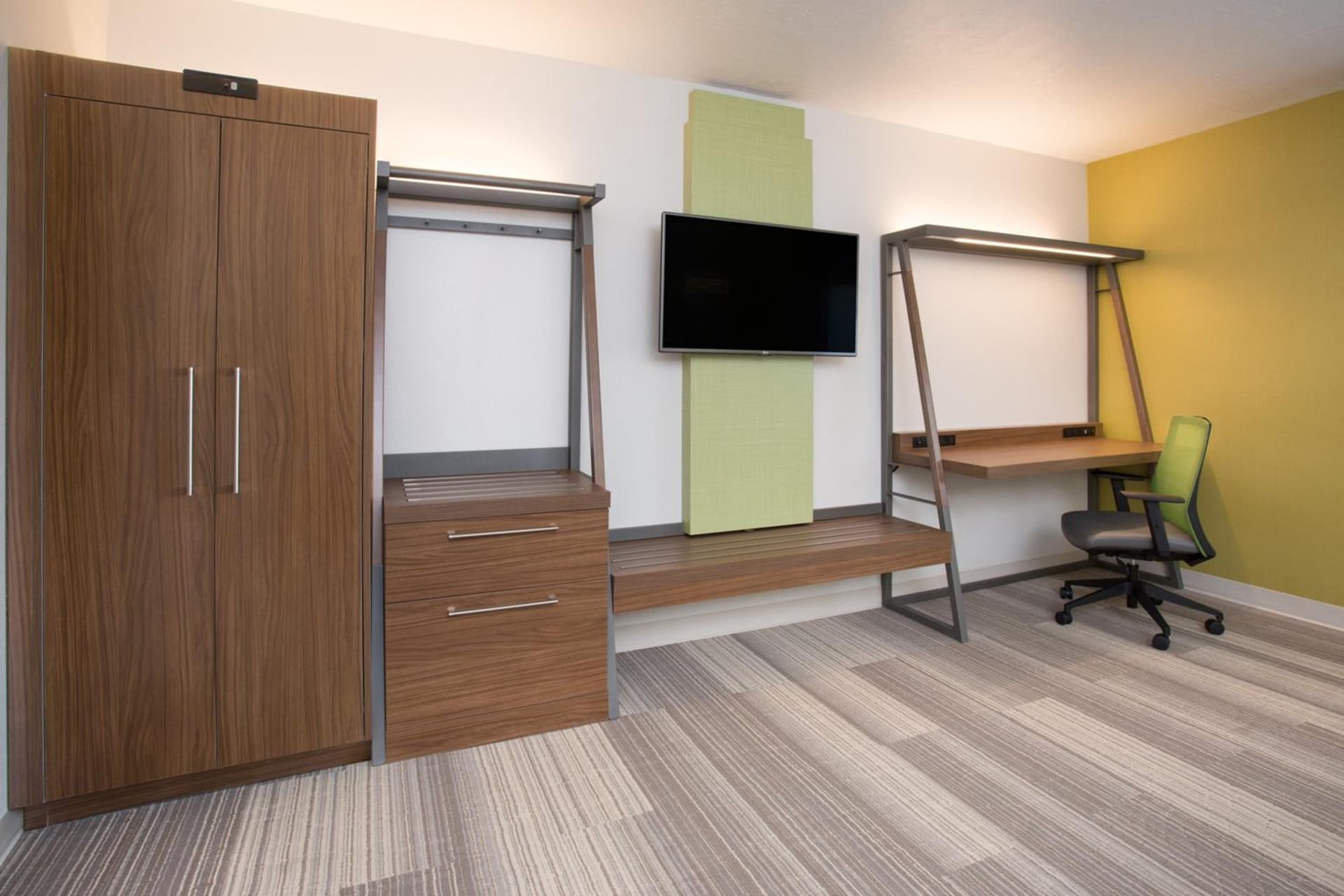 Holiday Inn Express & Suites - Houston IAH - Beltway 8 by IHG gallery photo in Houston, TX — image 48