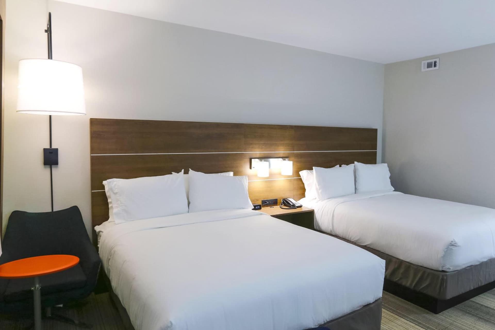 Holiday Inn Express & Suites - Houston IAH - Beltway 8 by IHG gallery photo in Houston, TX — image 54