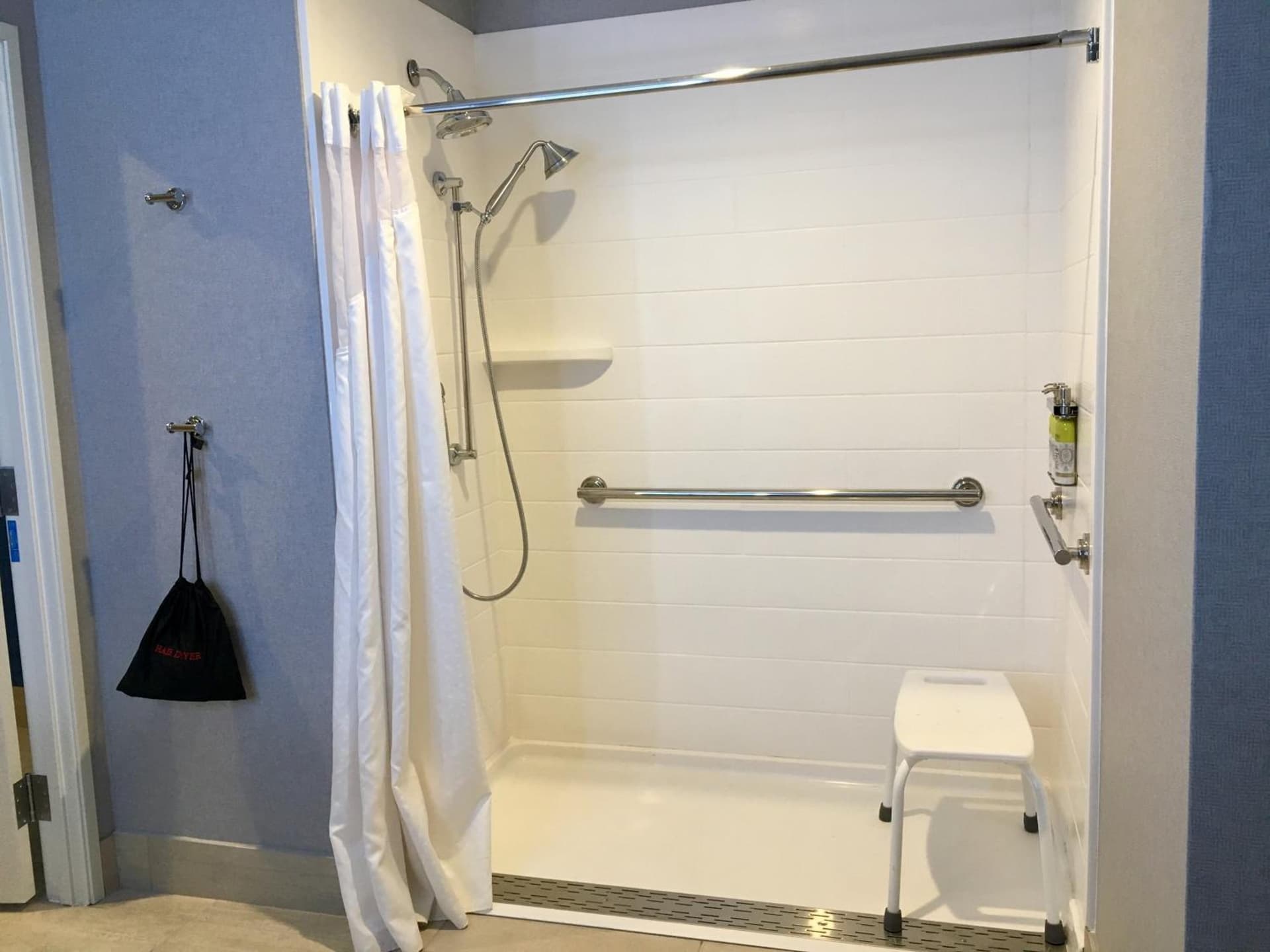 Holiday Inn Express - Grand Island by IHG gallery photo in Niagara Falls, NY — image 65
