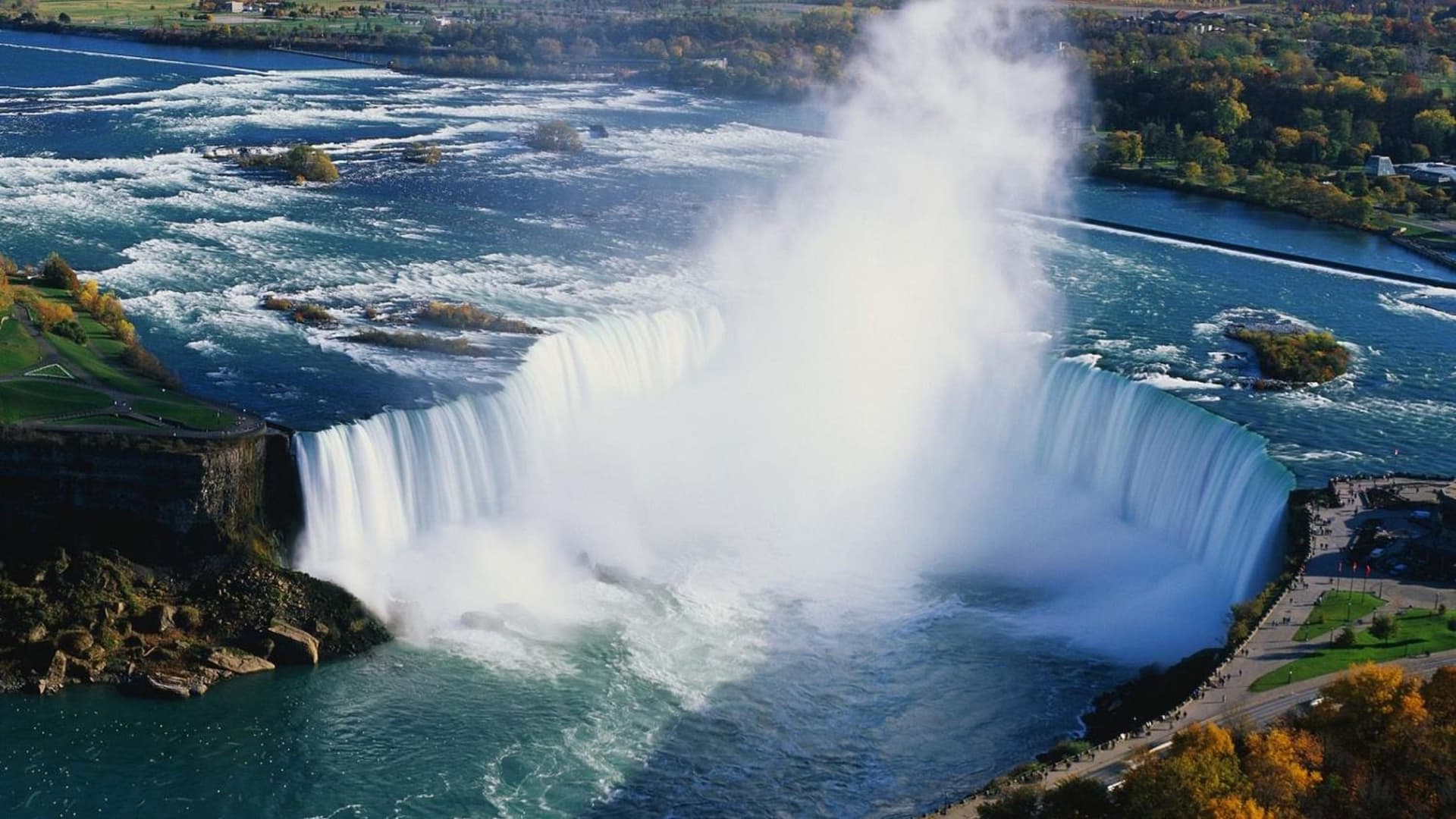 Holiday Inn Express & Suites Niagara Falls by IHG gallery photo in Niagara Falls, NY — image 8