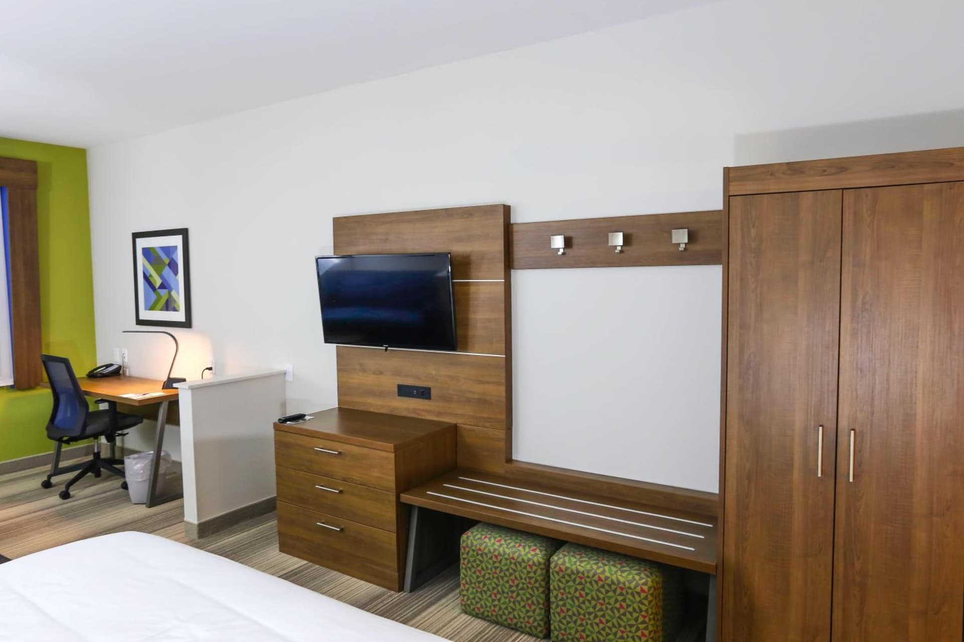 Holiday Inn Express & Suites - Houston IAH - Beltway 8 by IHG gallery photo in Houston, TX — image 25