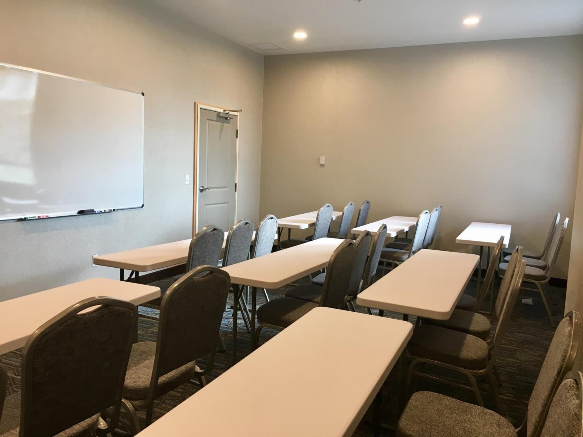Holiday Inn Express - Grand Island by IHG gallery photo in Niagara Falls, NY — image 63