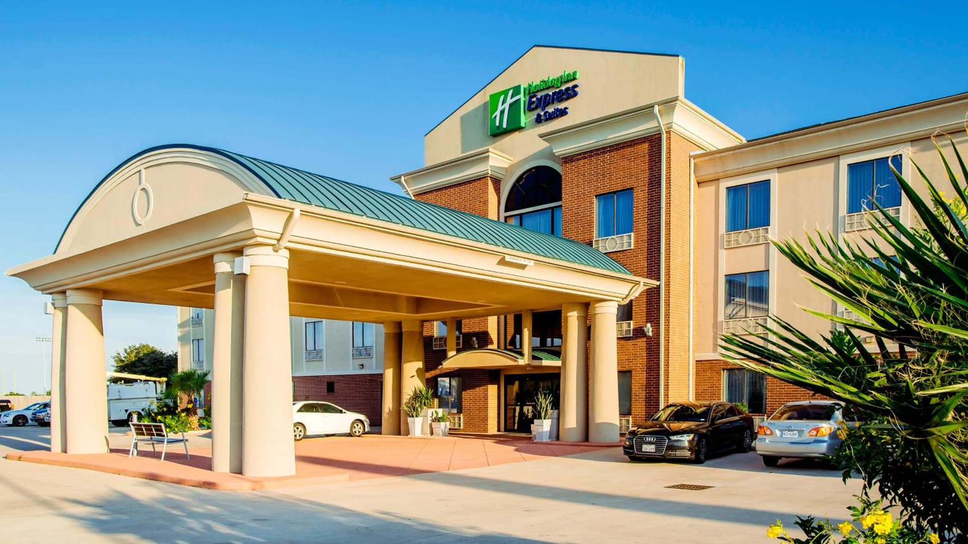 Holiday Inn Express Hotel & Suites Waller by IHG featured exterior or lobby in Waller, TX — similar hotel