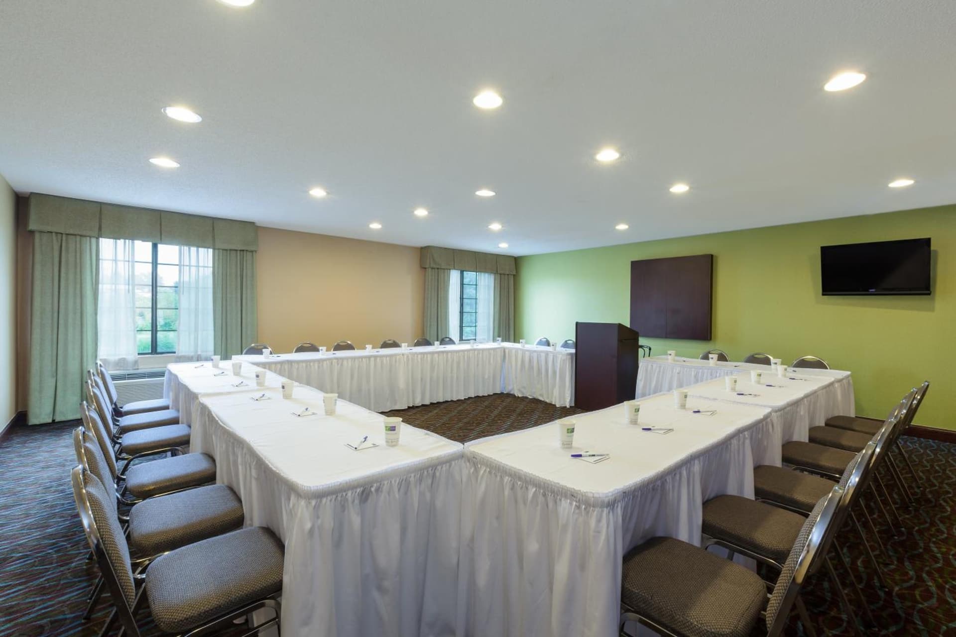 Holiday Inn Express Winston-Salem by IHG gallery photo in Winston-Salem, NC — image 24