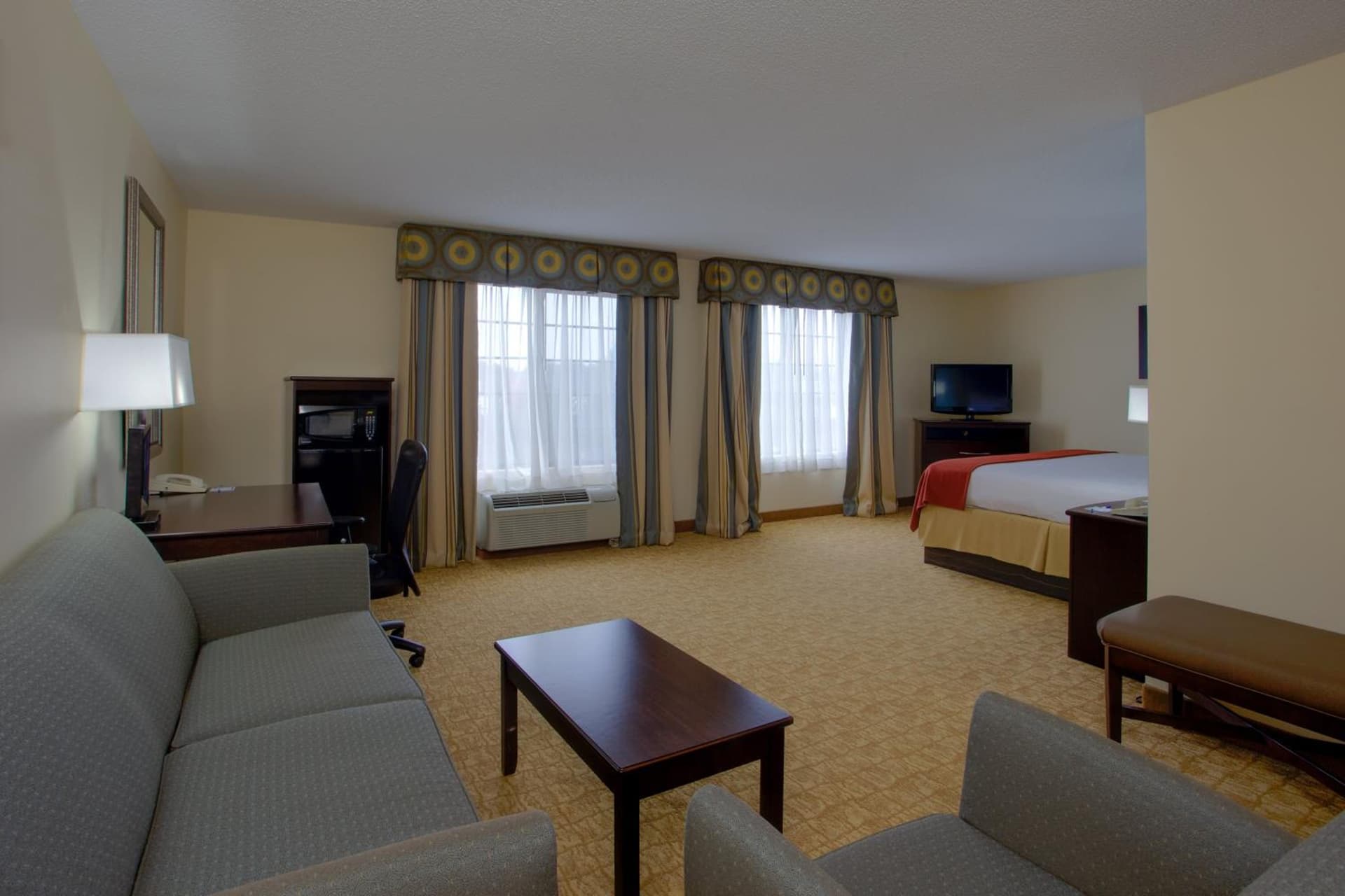 Holiday Inn Express Winston-Salem by IHG gallery photo in Winston-Salem, NC — image 25
