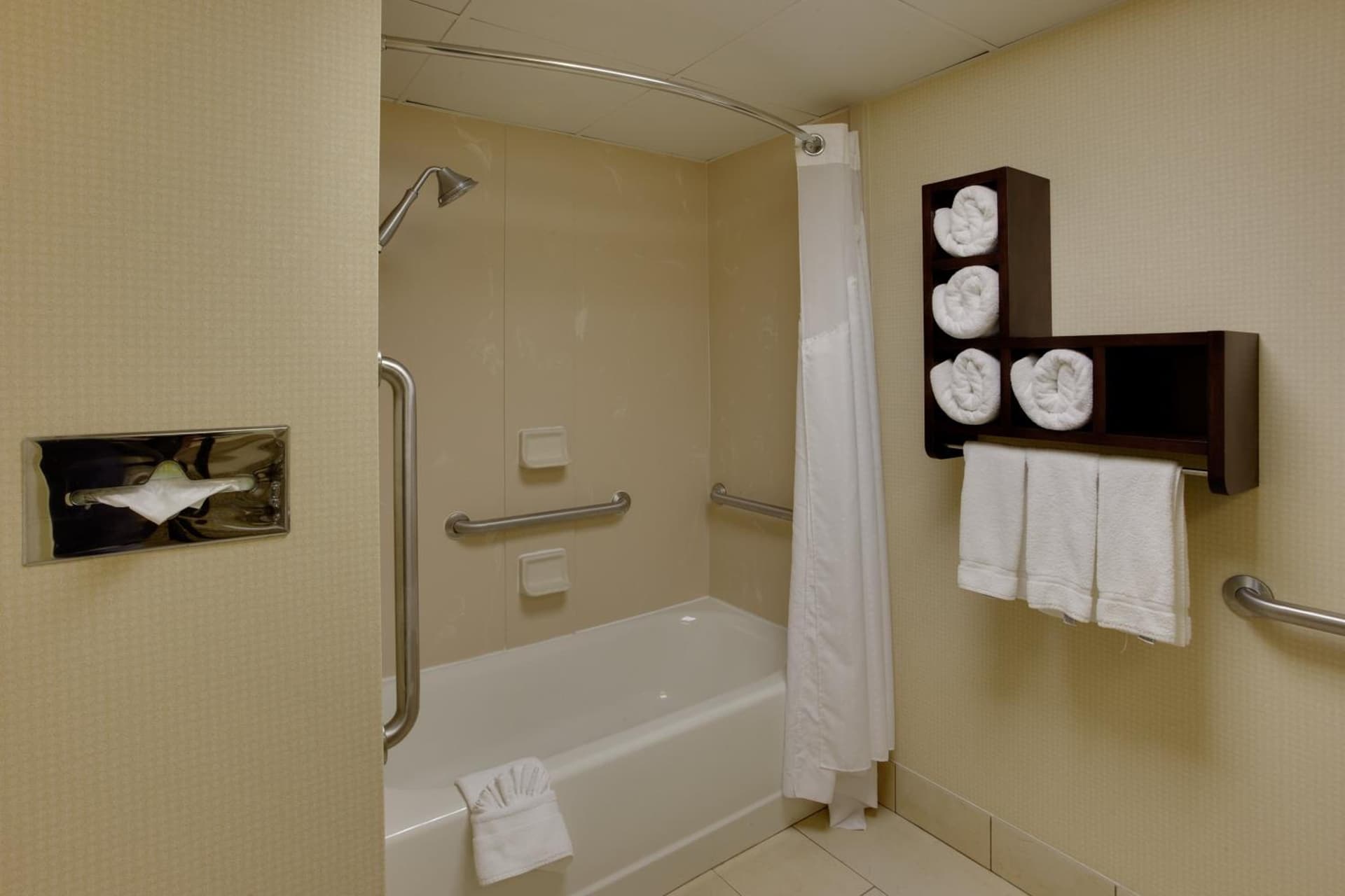 Holiday Inn Express Winston-Salem by IHG gallery photo in Winston-Salem, NC — image 17