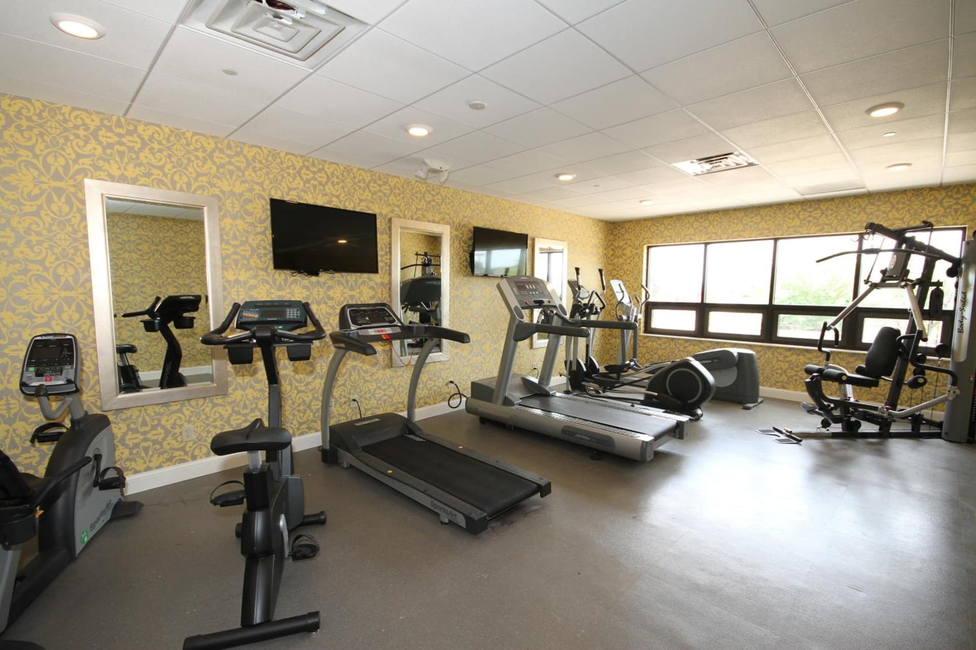 Holiday Inn Express Janesville-I-90 & US Highway 14 by IHG gallery photo in Janesville, WI — image 25