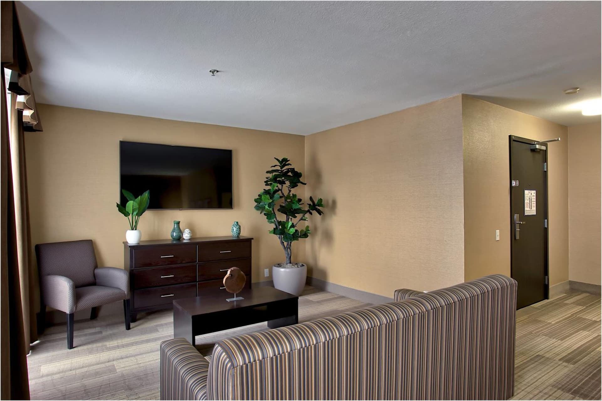 Hampton Inn by Hilton Costa Mesa Newport Beach gallery photo in Costa Mesa, CA — image 14