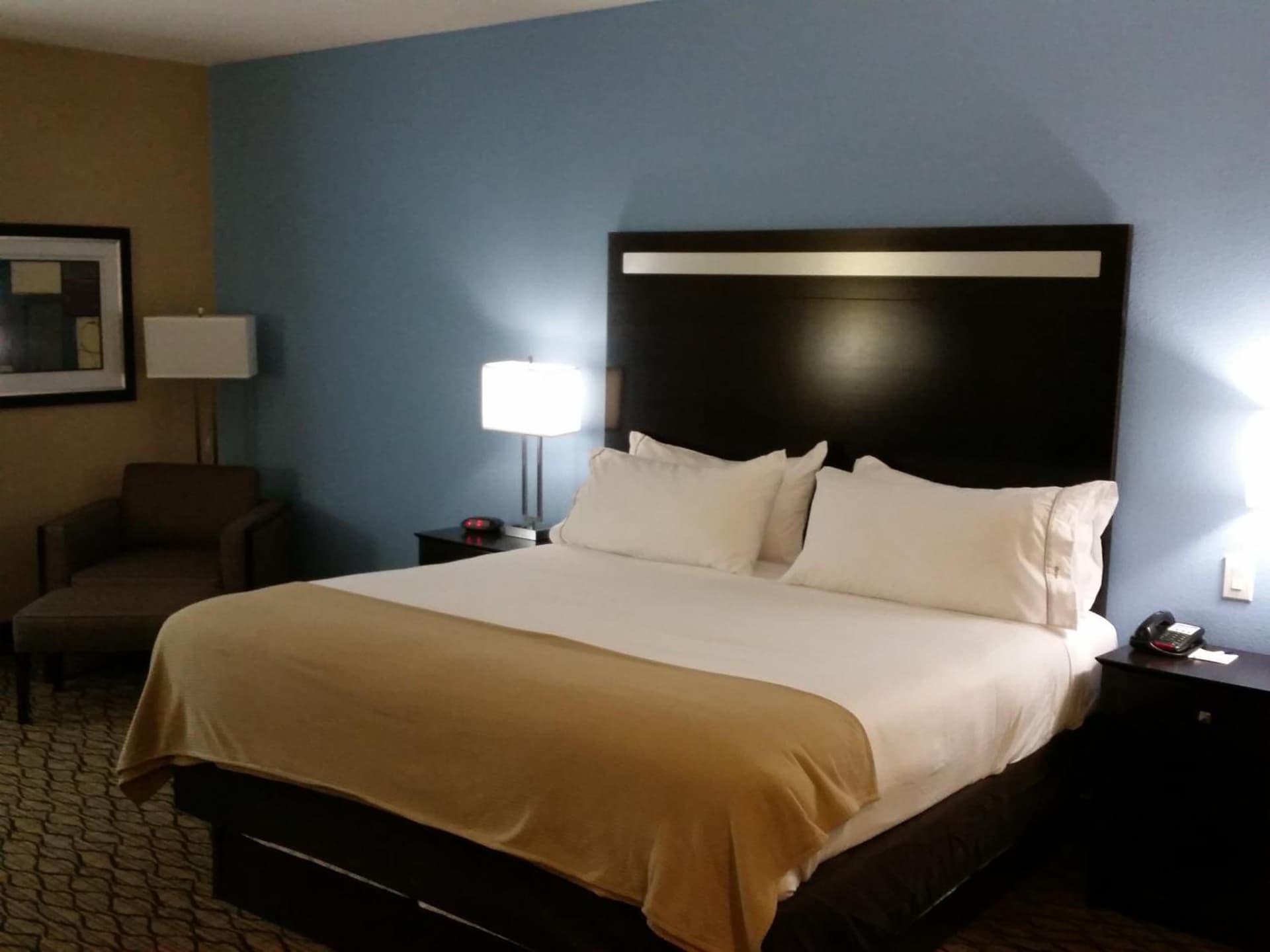 Holiday Inn Express and Suites Atascocita - Humble - Kingwood by IHG interior in Humble, TX — gallery photo 2