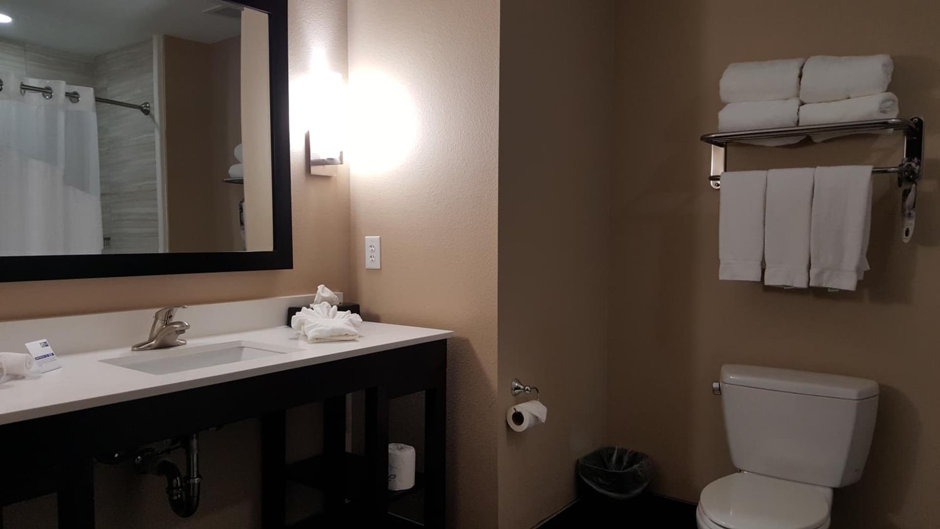 Holiday Inn Express and Suites Atascocita - Humble - Kingwood by IHG gallery photo in Humble, TX — image 46