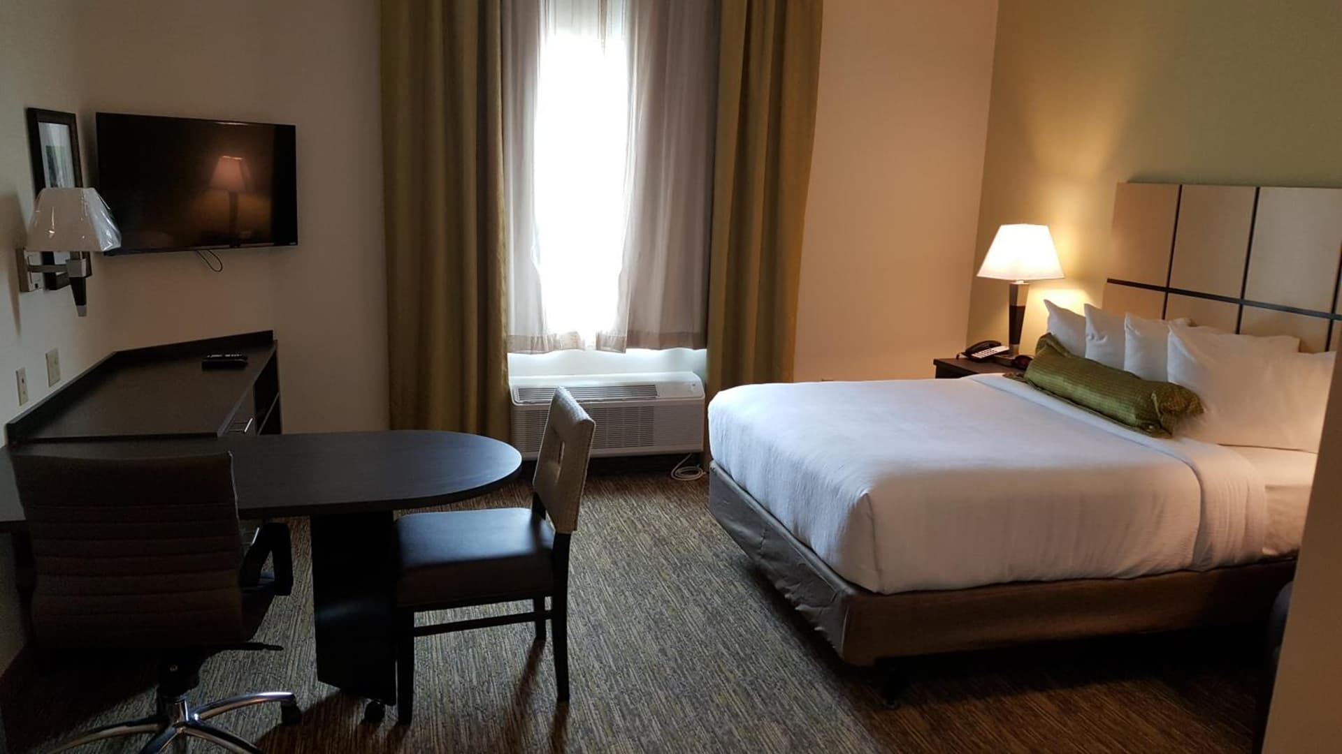 Candlewood Suites - Lake Charles South by IHG gallery photo in Lake Charles, LA — image 9