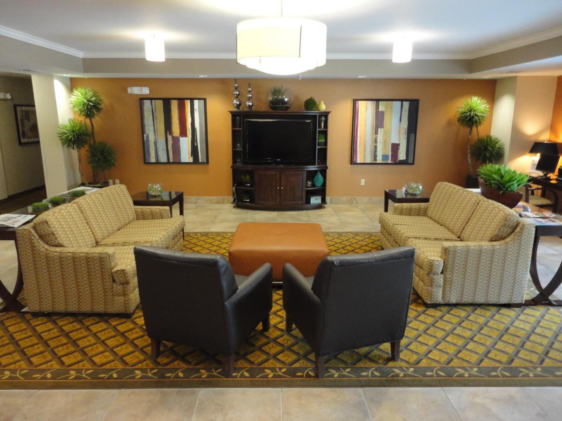 Candlewood Suites Houston The Woodlands by IHG interior in The Woodlands, TX — gallery photo 2