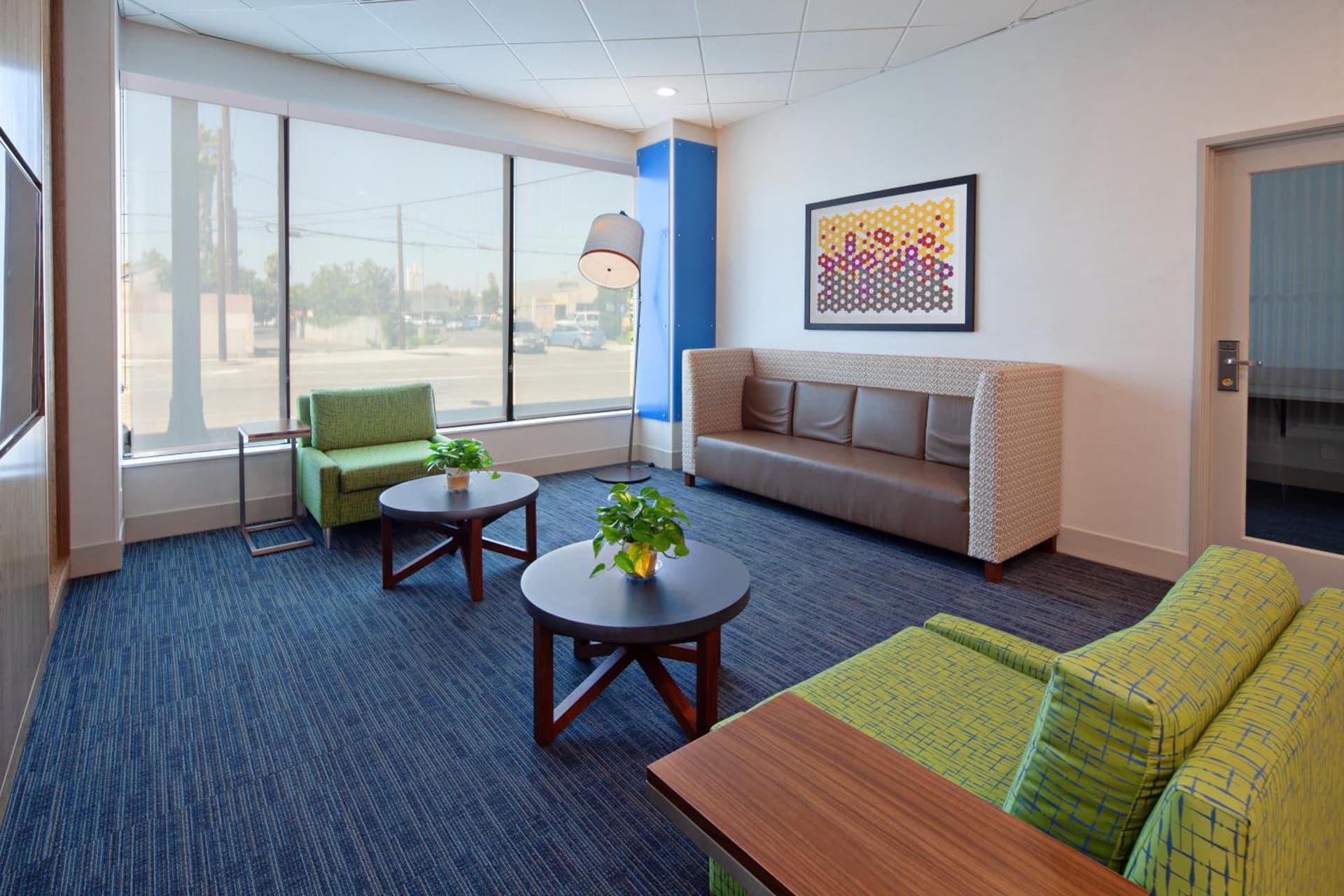 Holiday Inn Express Los Angeles LAX Airport by IHG gallery photo in Los Angeles, CA — image 28