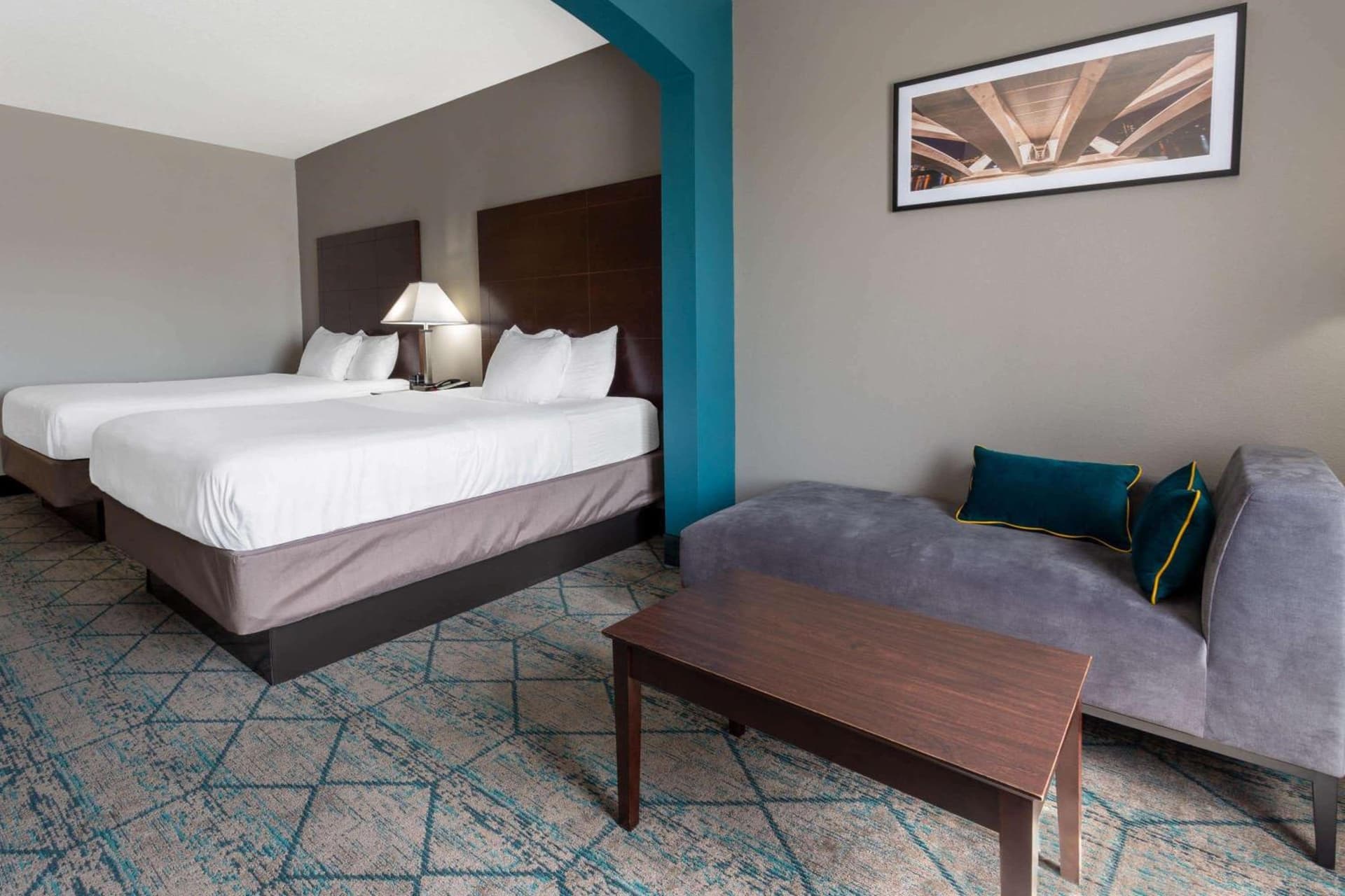 La Quinta by Wyndham Columbus West - Hilliard interior in Columbus, OH — gallery photo 2