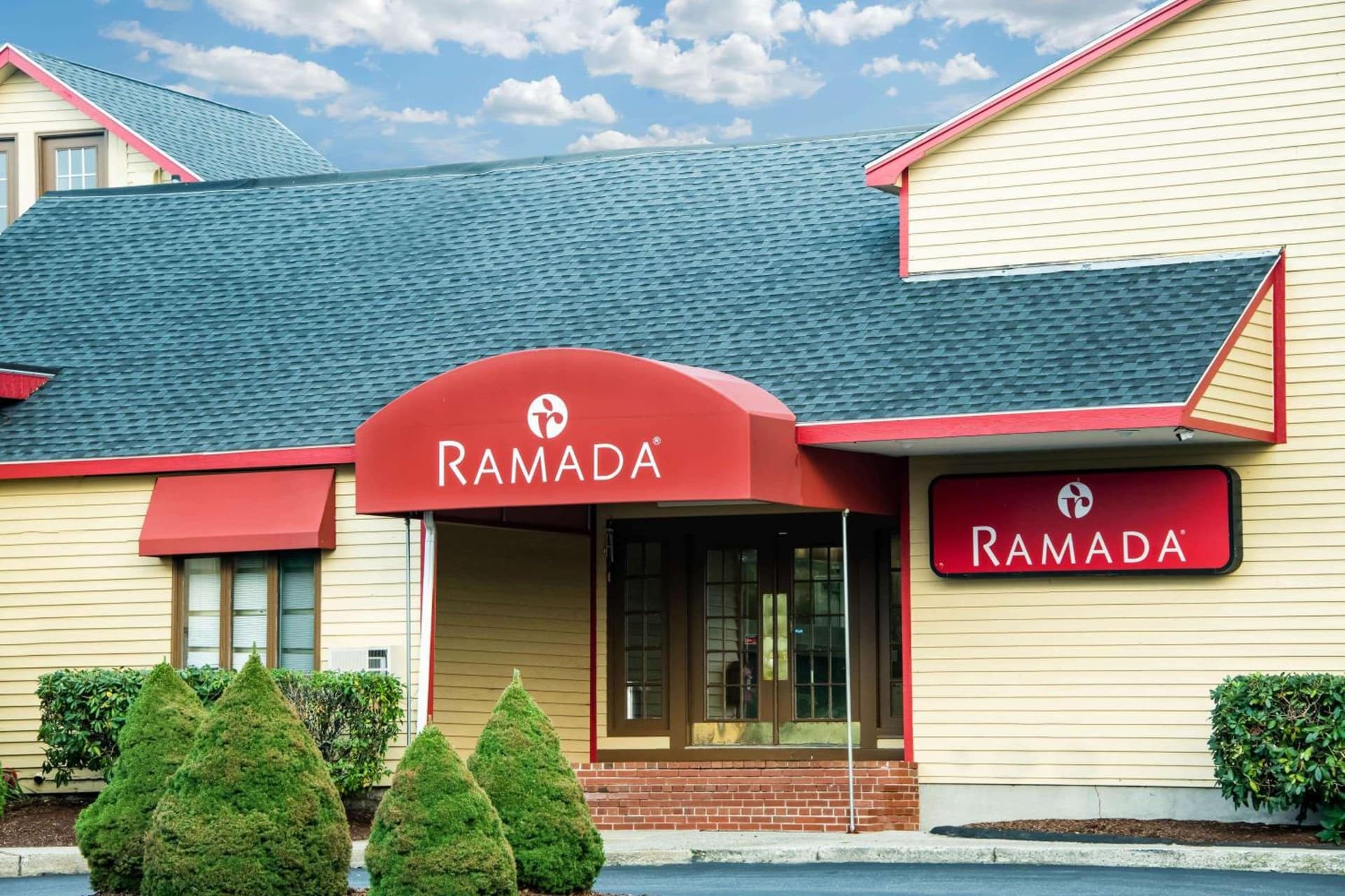 Ramada by Wyndham Groton Mystic property views in Groton, CT — gallery photo 3