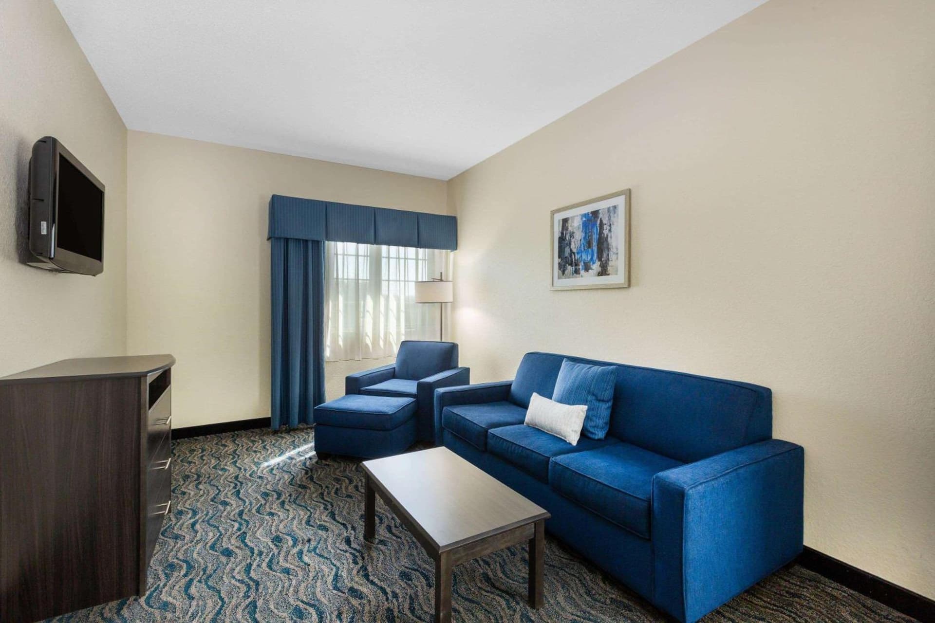 Baymont by Wyndham Des Moines Airport gallery photo in Des Moines, IA — image 27