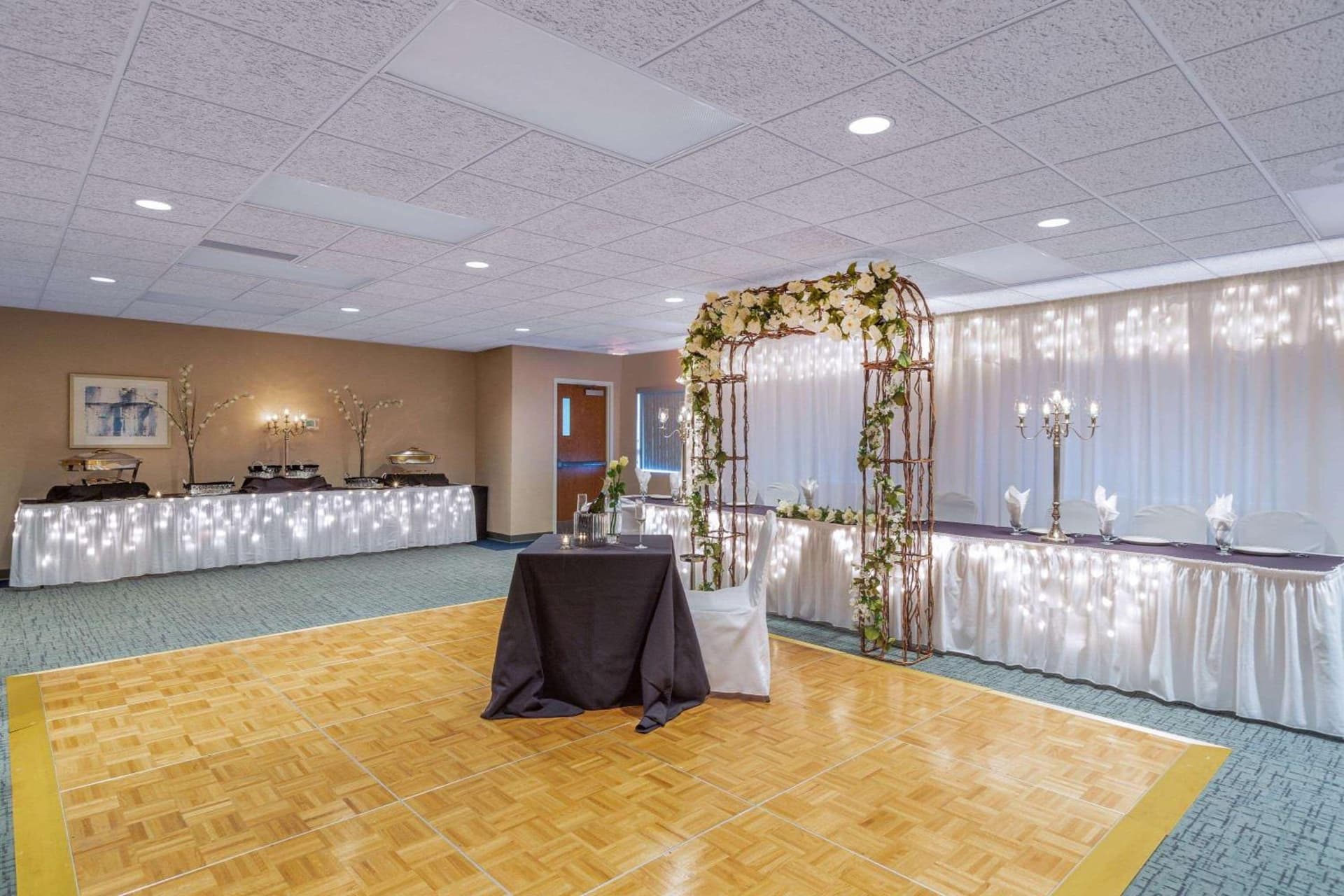Baymont by Wyndham Des Moines Airport gallery photo in Des Moines, IA — image 14