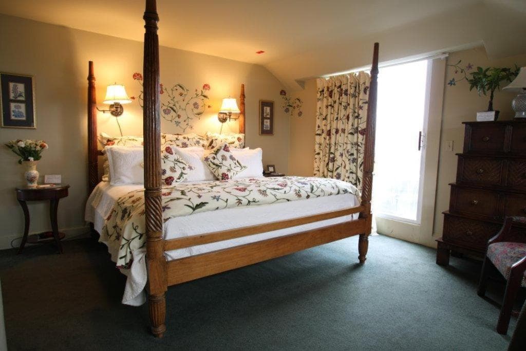 Admiral Fitzroy Inn gallery photo in Newport, RI — image 6