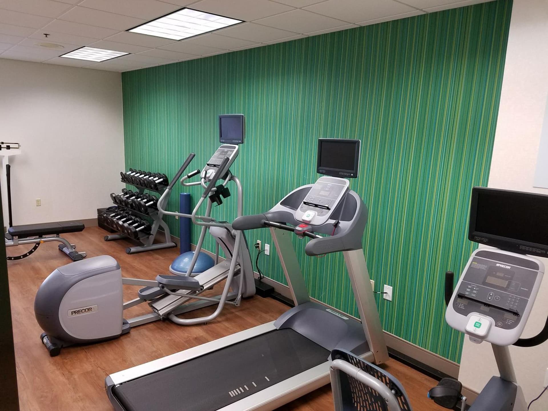 Holiday Inn Express Hotel & Suites Jacksonville-South by IHG gallery photo in Jacksonville, FL — image 26