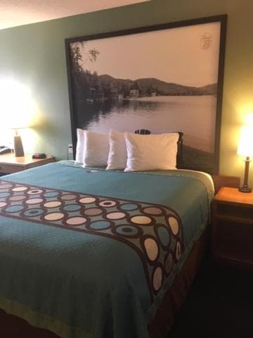 Super 8 by Wyndham Milbank SD property views in Milbank, SD — gallery photo 3